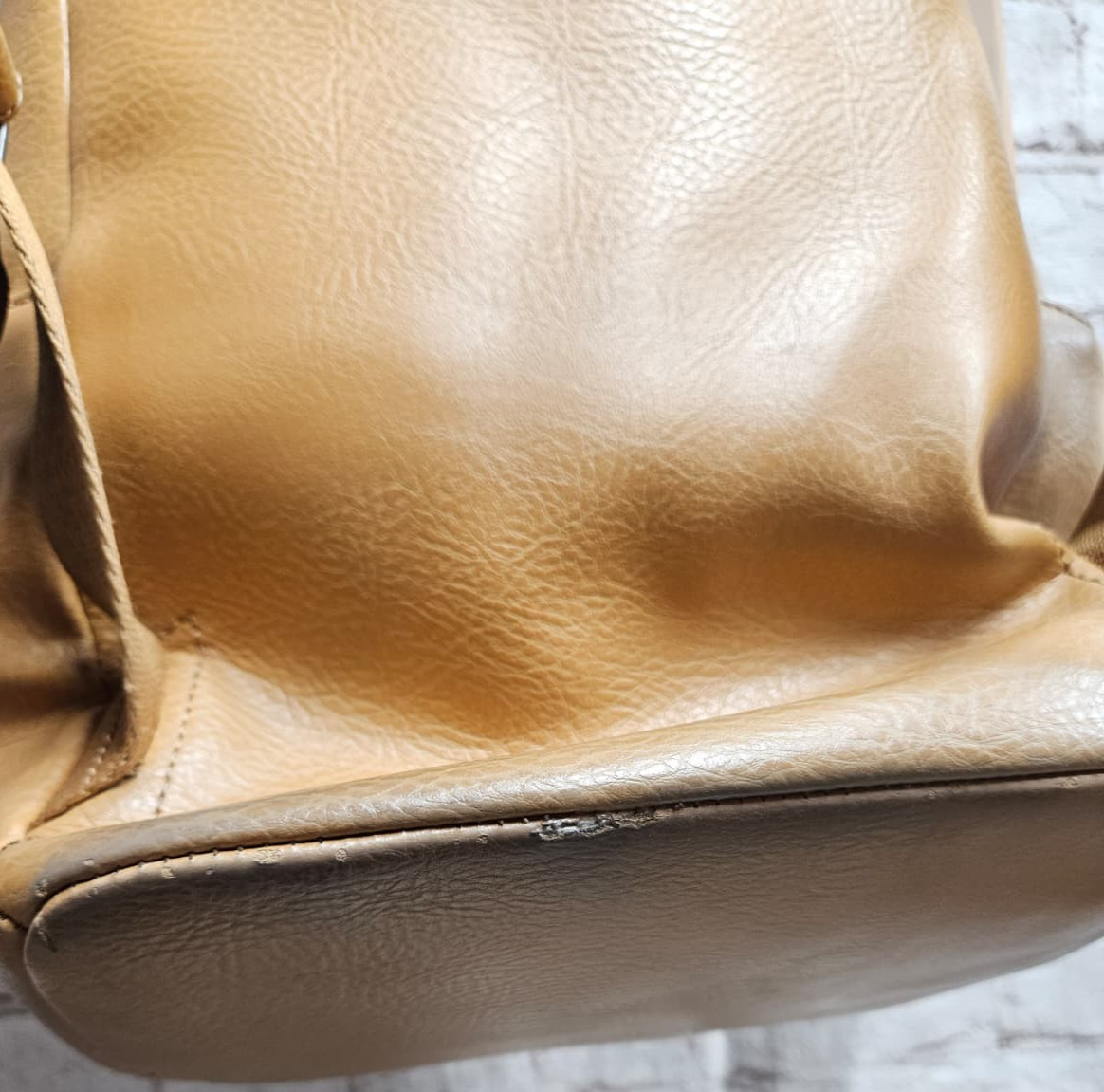 Matt & Nat Camel Vegan Leather Backpack – CHECK DESCRIPTION