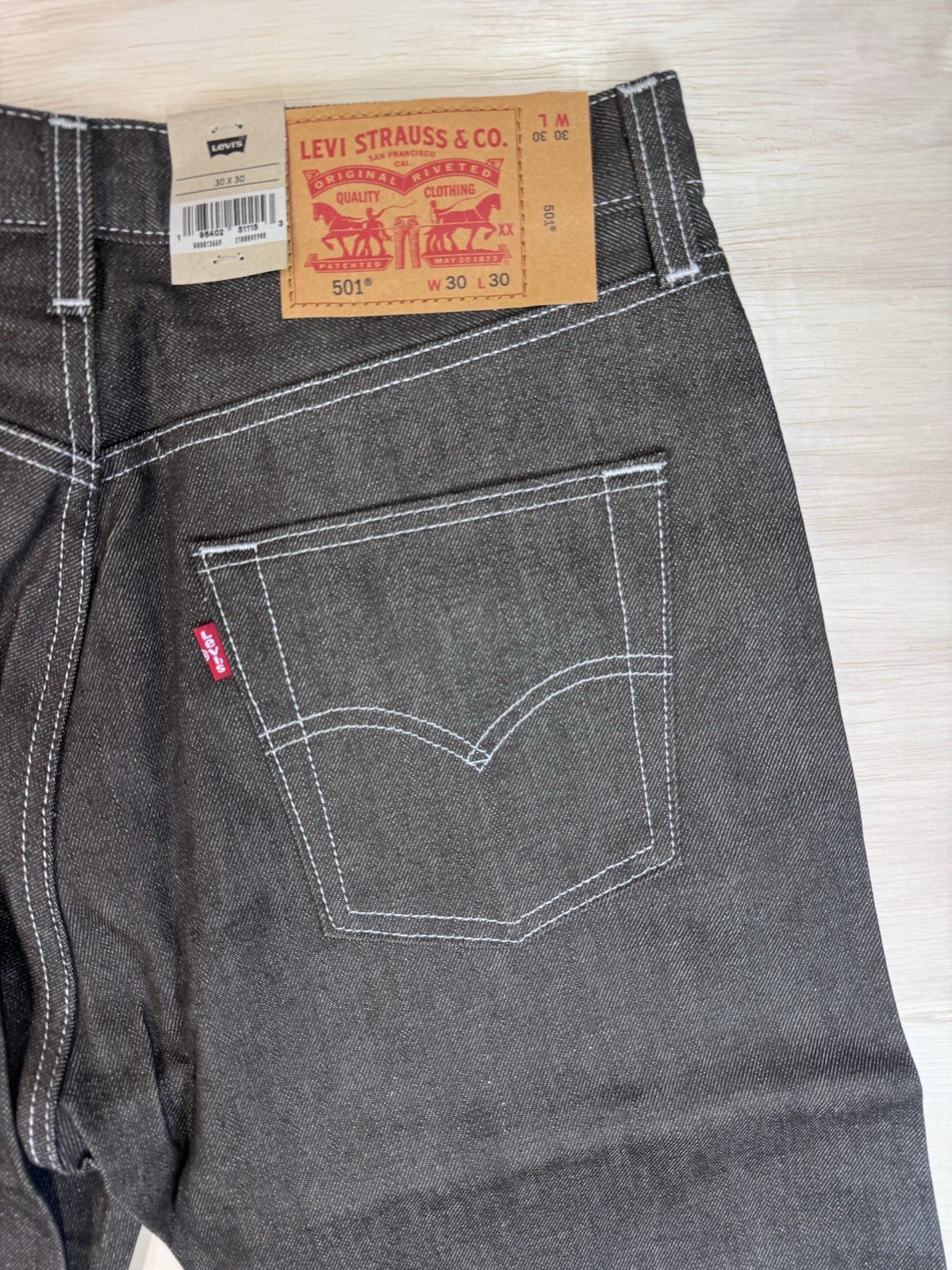 Levi’s 501 Original Shrink-to-fit Brown Button Fly Raw Denim, 30×30 NWT Men’s