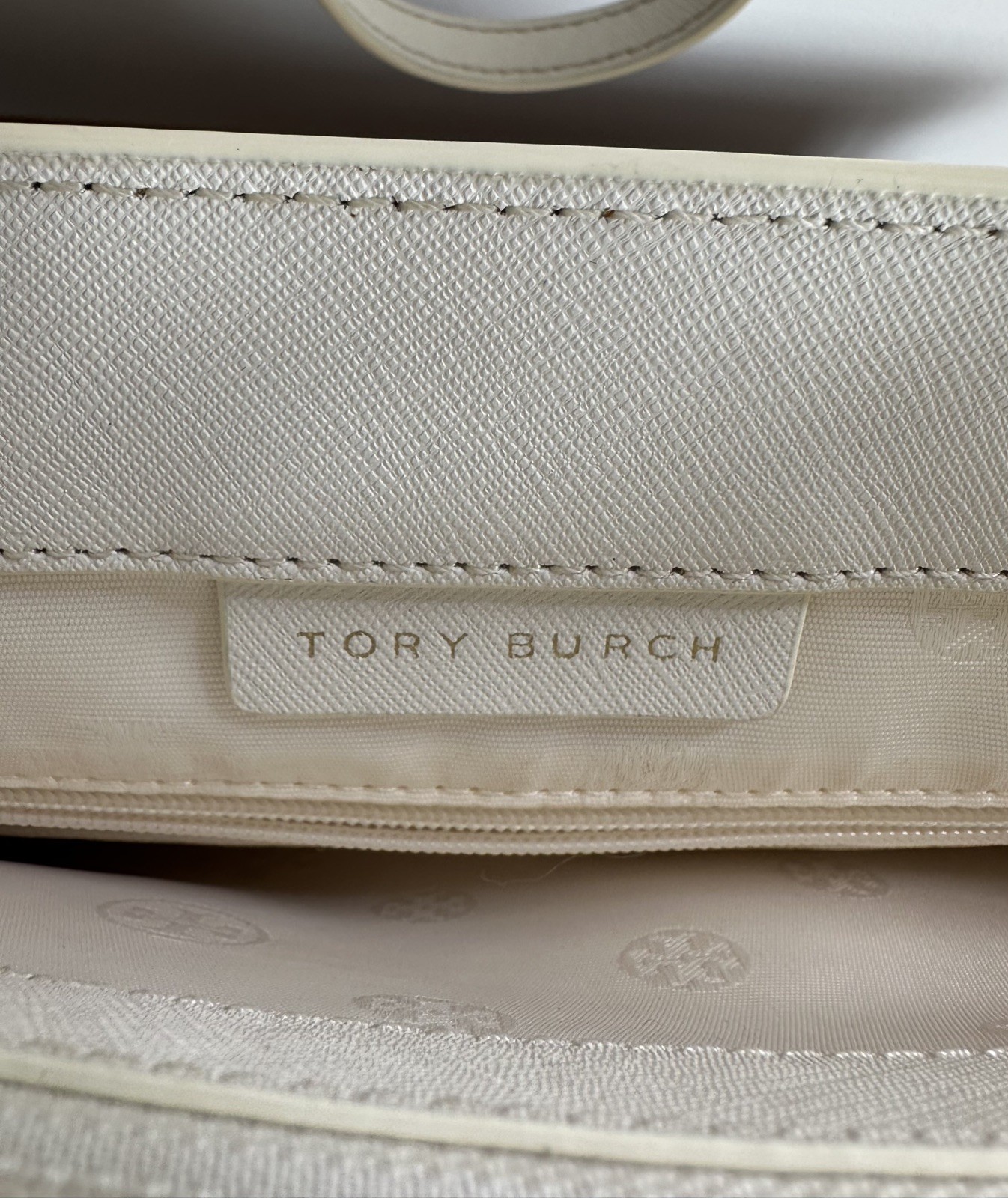 Tory Burch York Buckle Tote – Small, Cream. Saffiano Leather with Gold Hardware