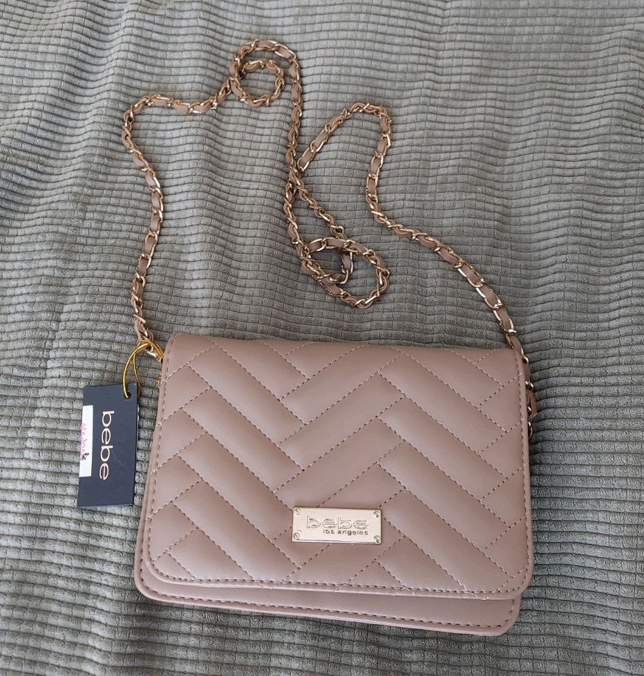 bebe Beige Quilted Wallet Crossbody w/ Chain Strap, Zipper, Logo, Card Slots