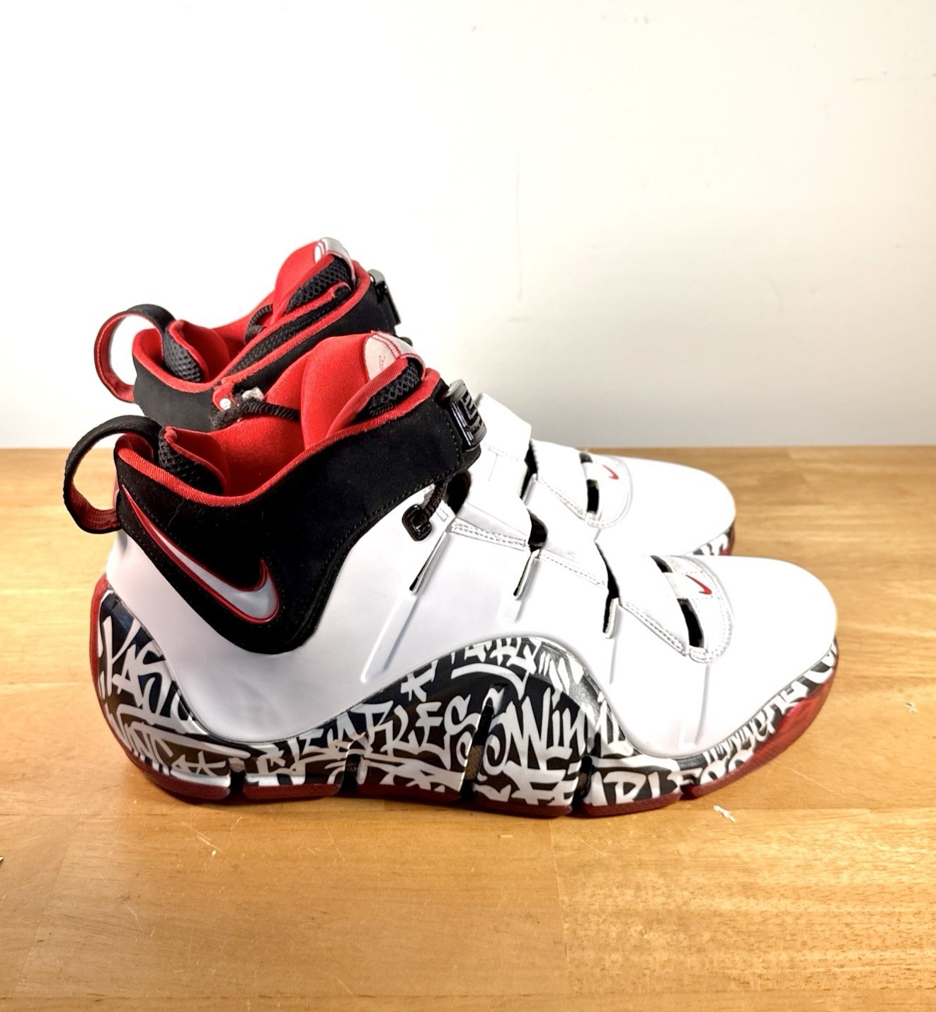 Size 13 – Nike Zoom LeBron 4 2023 Graffiti
