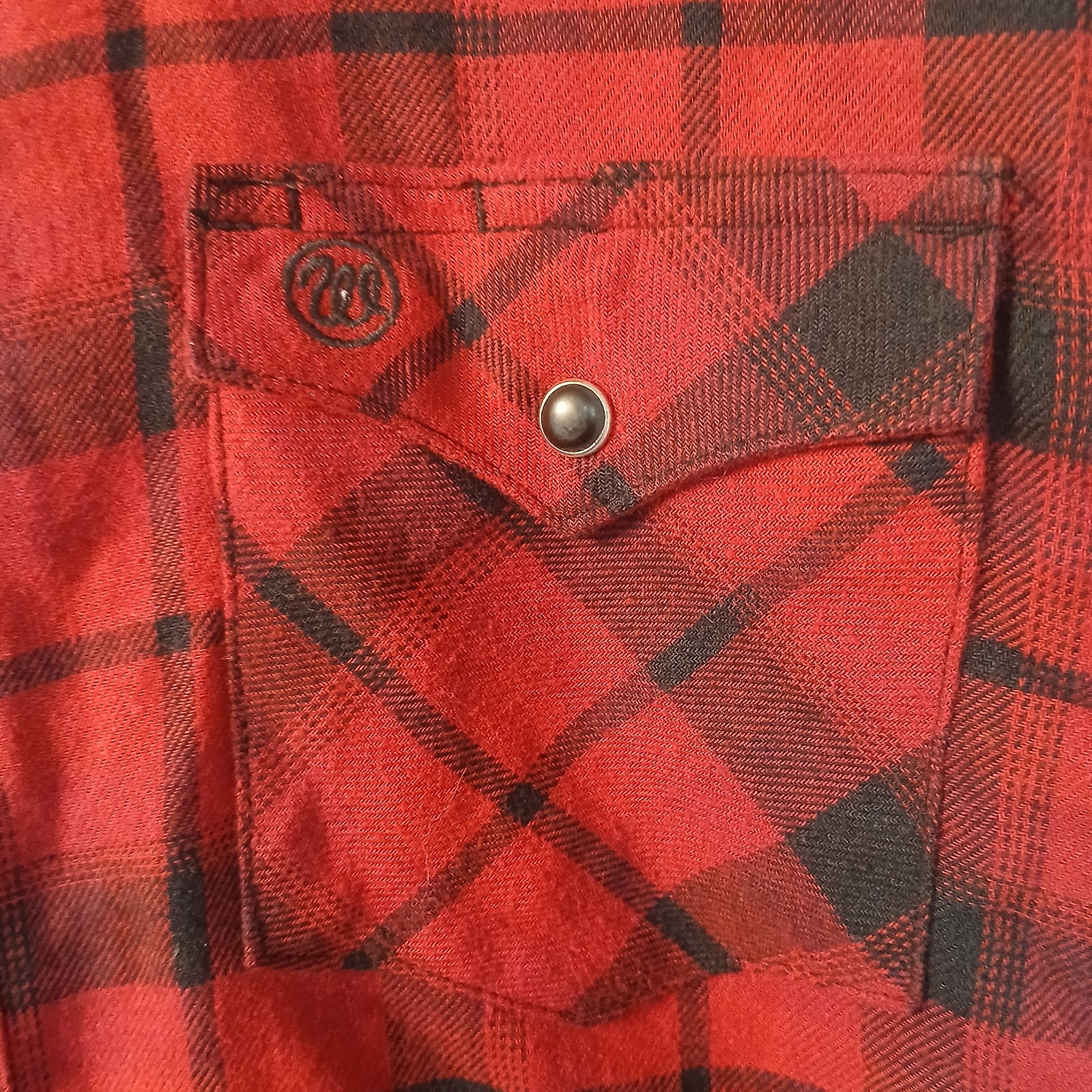 WRANGLER RETRO SHIRT MENS L RED PLAID FLANNEL PEARL SNAP WESTERN