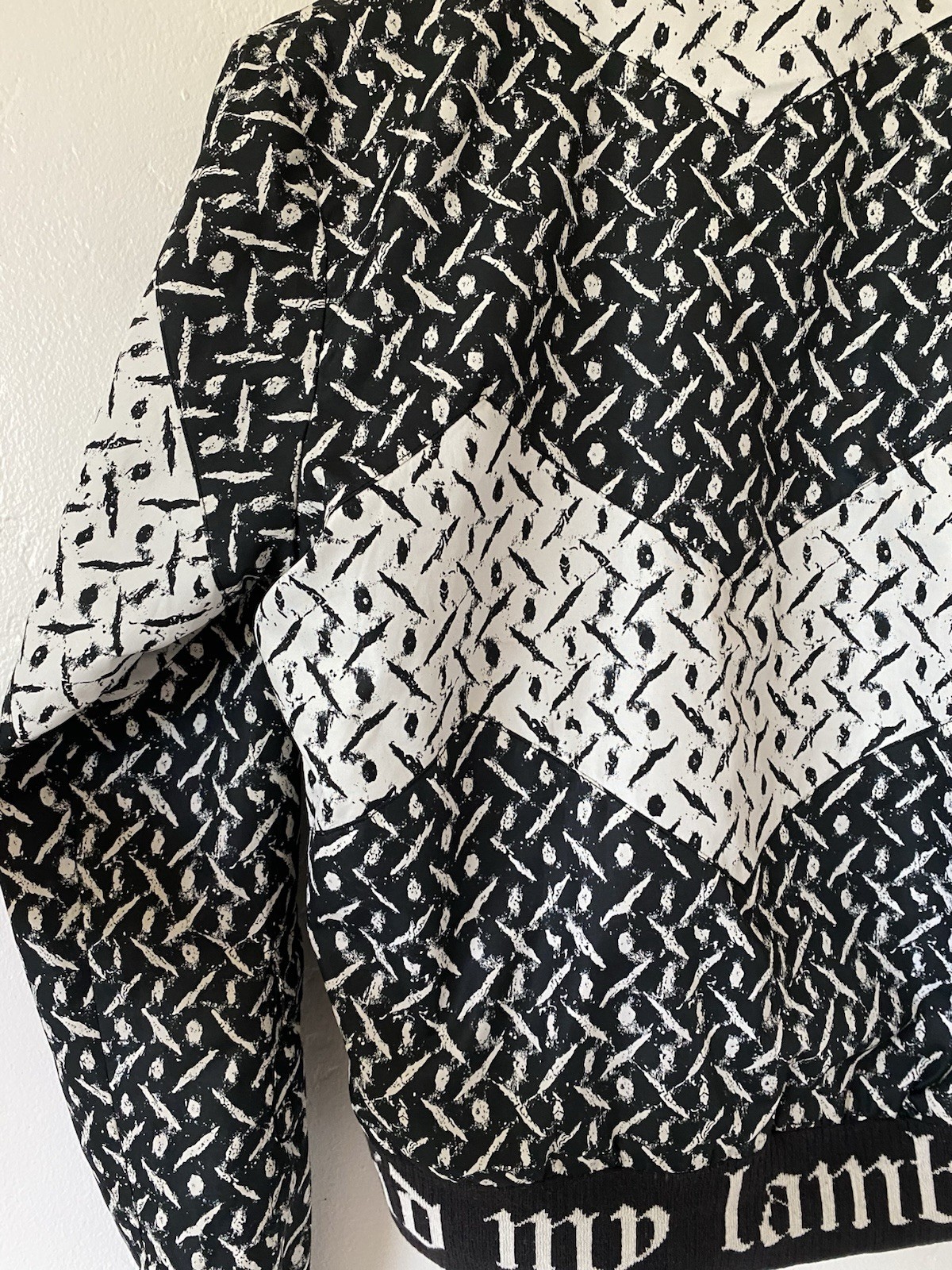 L.A.M.B. Fall 2006 Black White Chevron Windbreaker Jacket Gwen Stefani Rare Med.