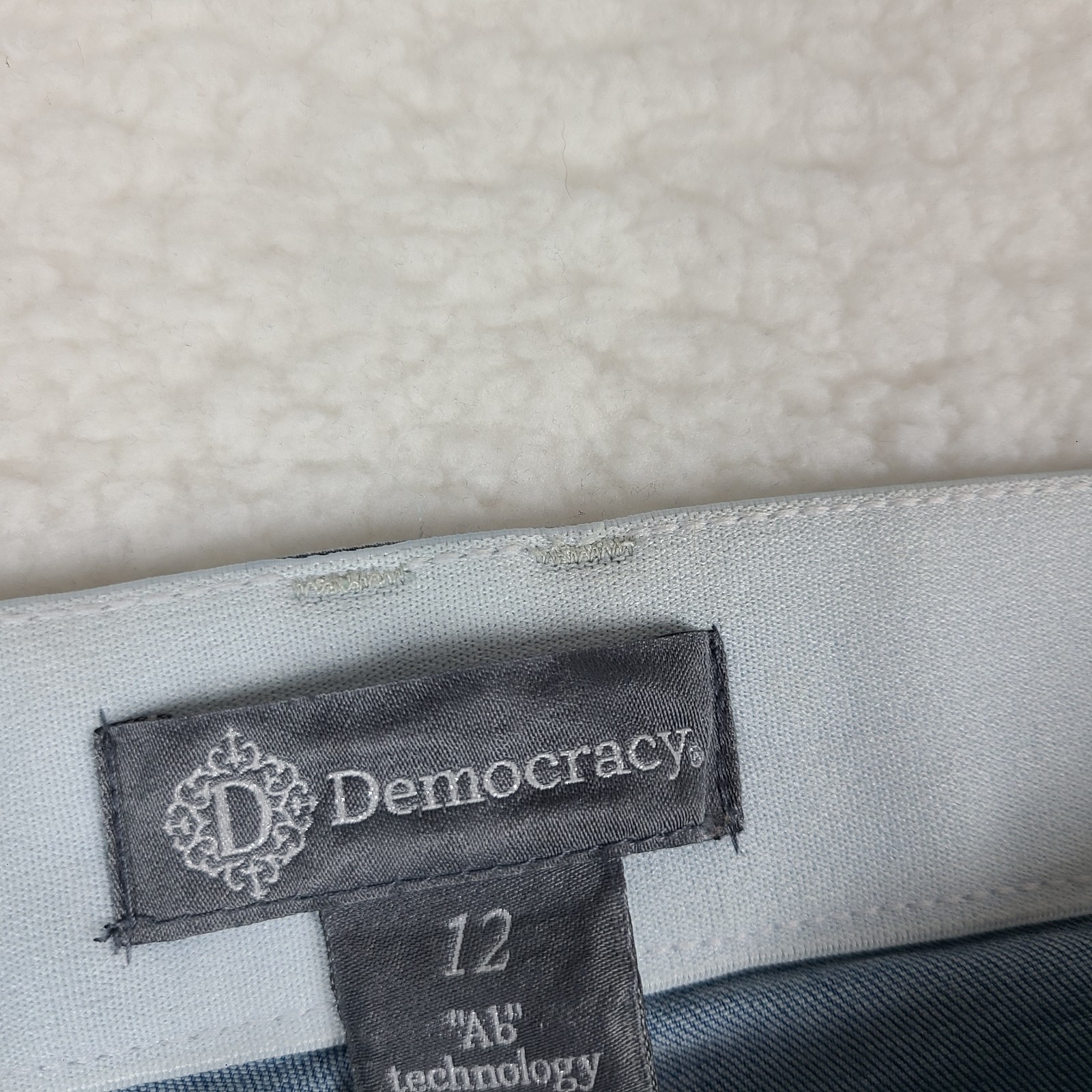 Democracy Jeans Womens 12 Blue Ab Technology Straight Leg Fray Light Wash Denim