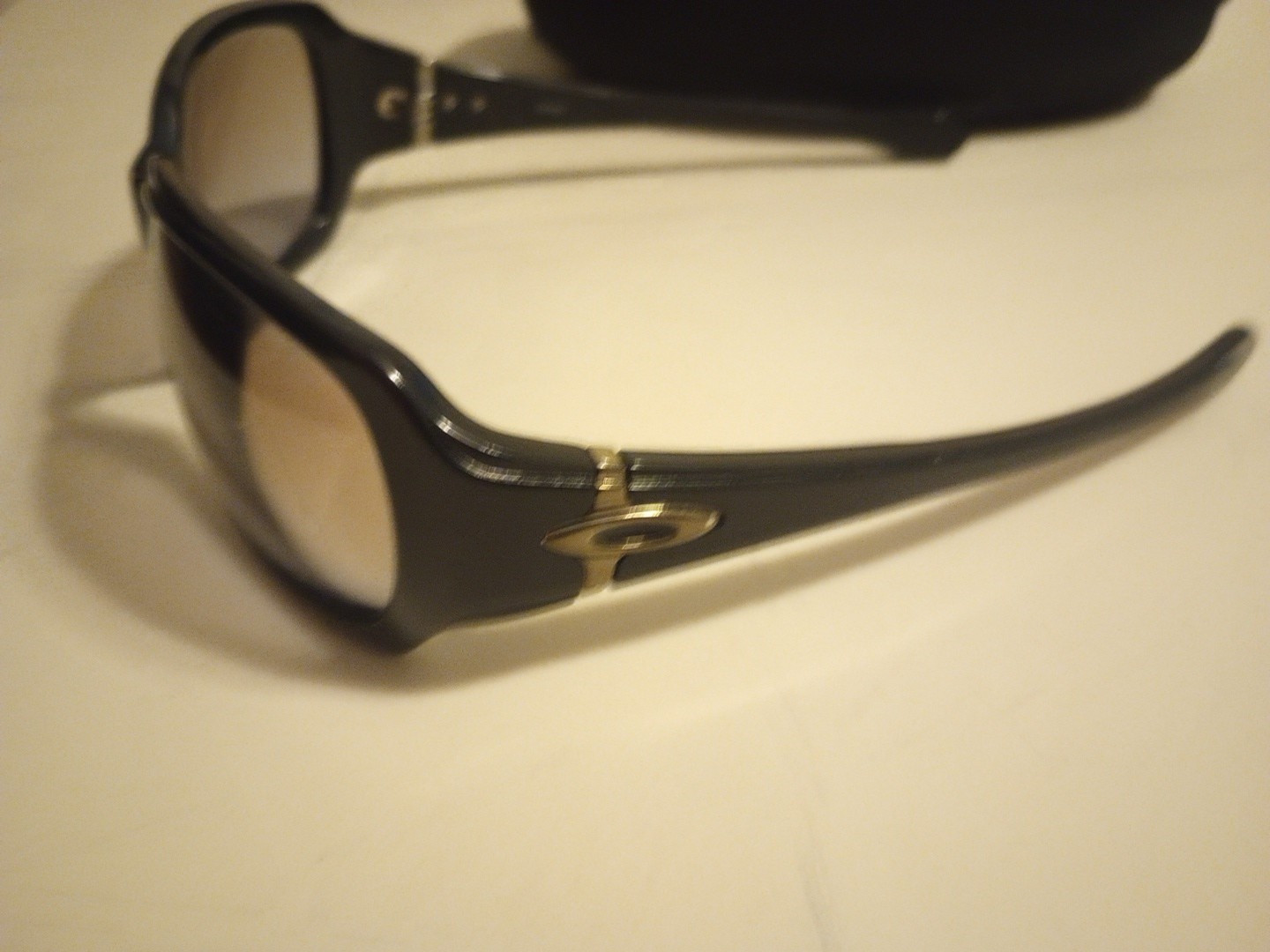 Oakley Script Sunglasses Black Frames w/Light Scratches Lenses Womens with Case