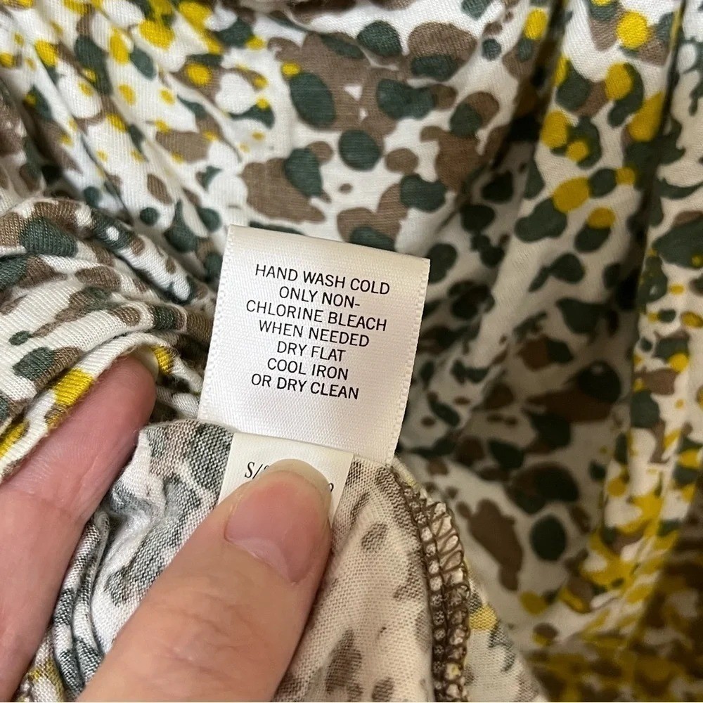 Banana Republic Ruffle Halter top Medium Abstract Print Open Back
