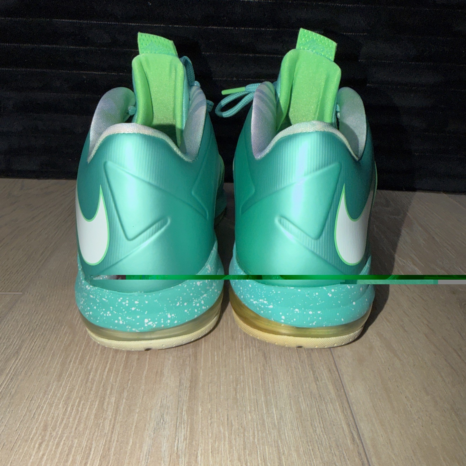 Size 12M – Nike Air Max LeBron 10 Low Easter 2013
