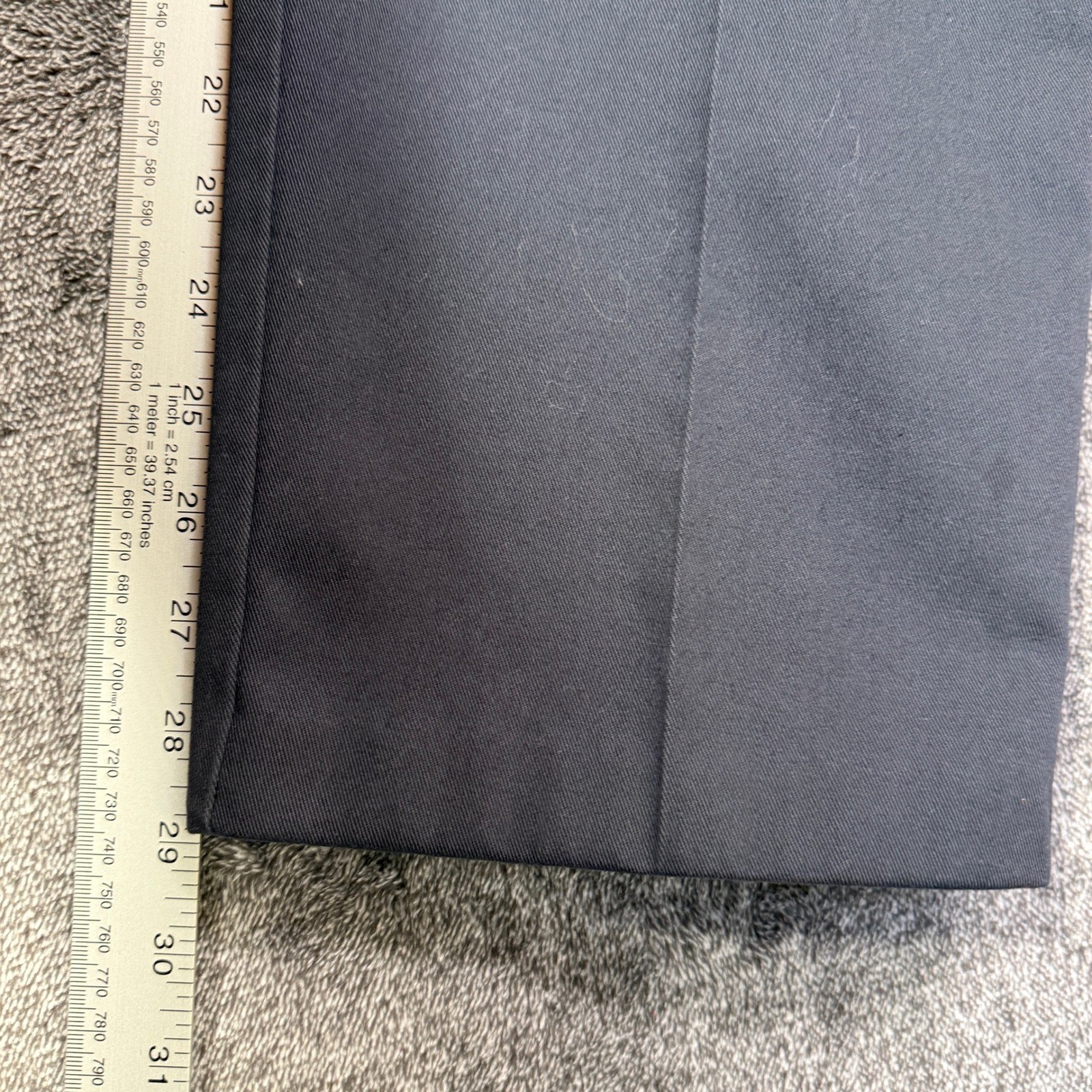 LL Bean Pants Mens 33×30 Navy Blue Classic Fit Pleated Chinos Cotton Twill