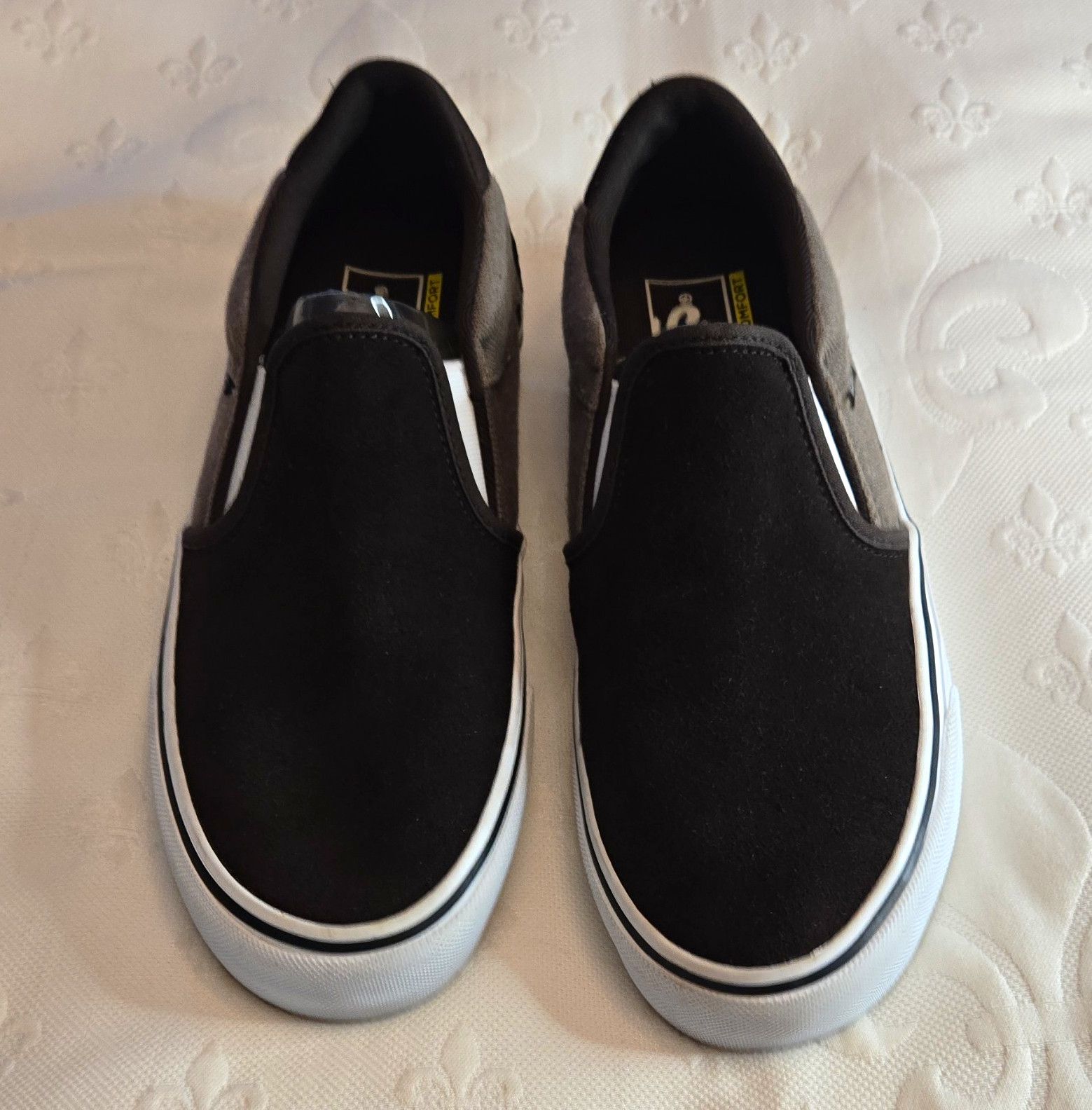 VANS Men’s Slip-On Casual Shoes Brown Canvas Upper Rubber Sole US 8 Logo