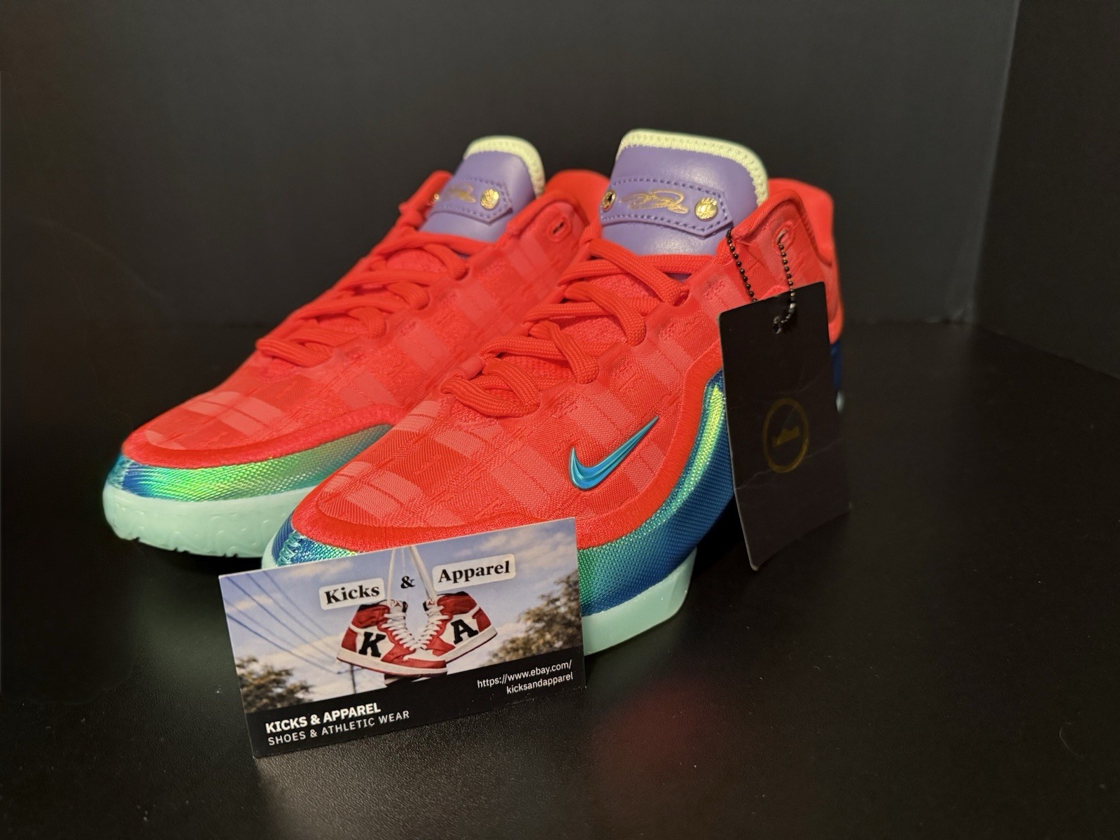 Nike Lebron 23 ‘Stocking Stuffer’ Metallic Green Sneakers Size 6.5Y IQ6708-600