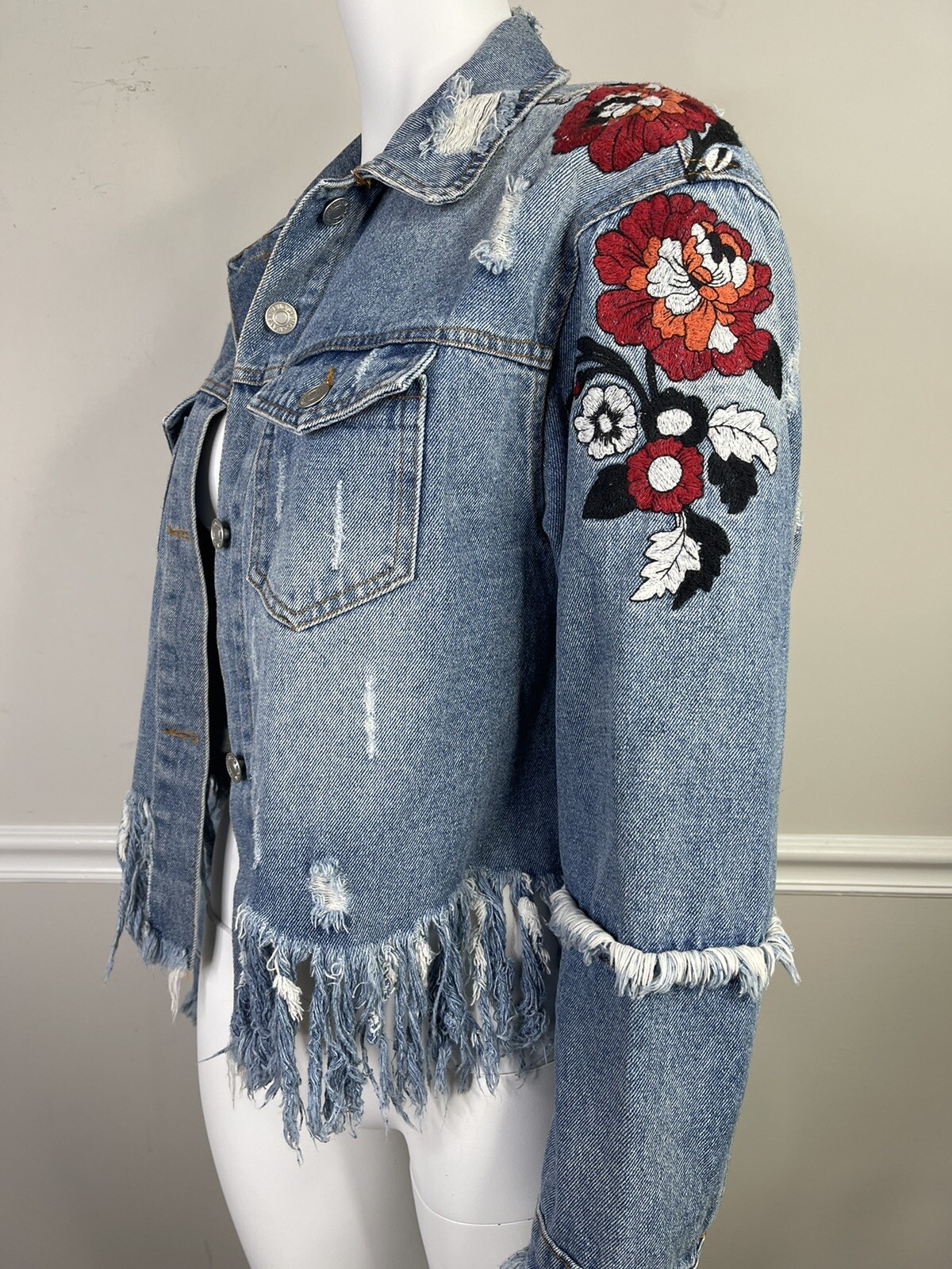 Hengshen M Embroidered Floral Denim Jeans Jacket Distressed Fringe Boho Chic