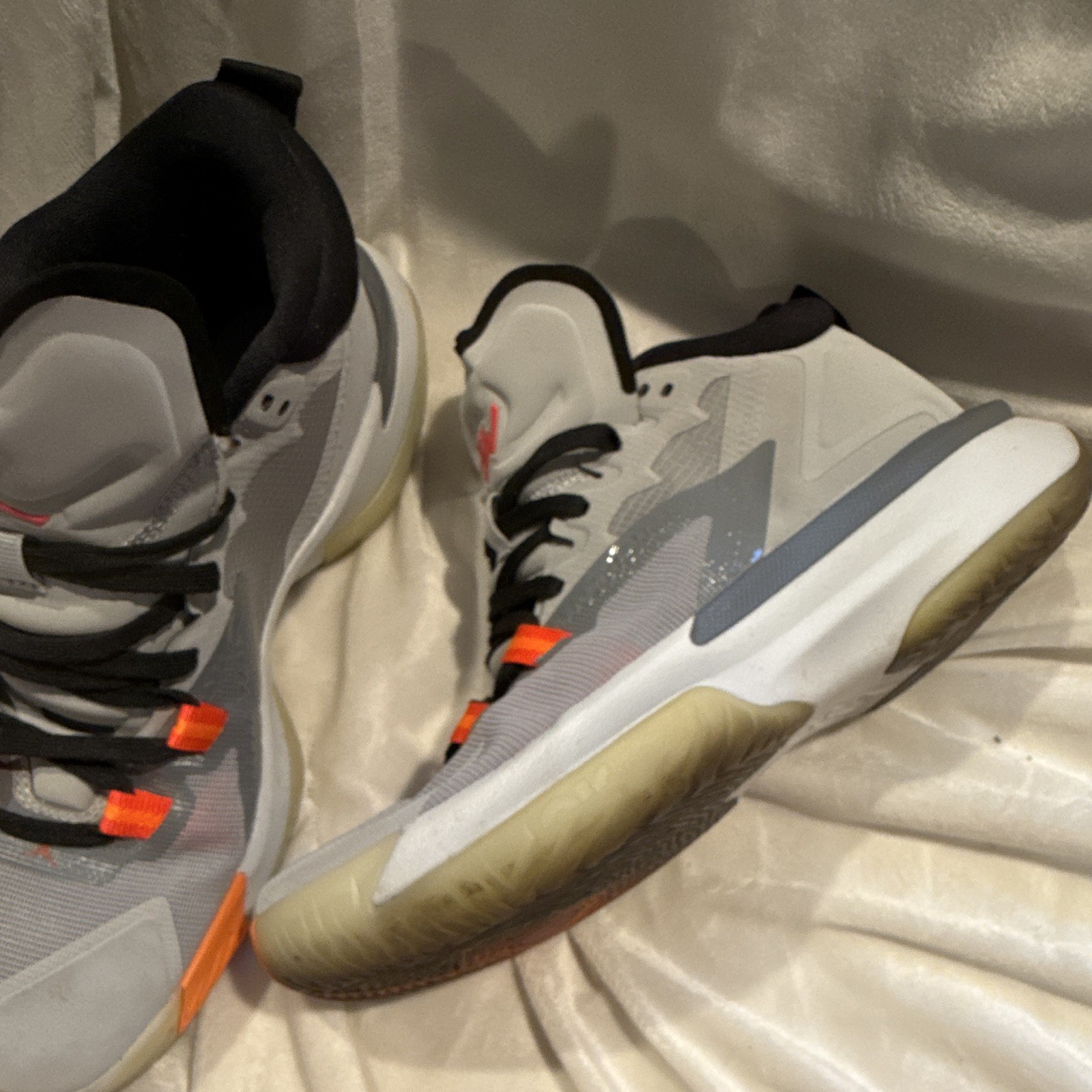 Jordan Zion 1 Men’s Gray Black Orange White Mid Top Lace-Up Athletic Sneaker