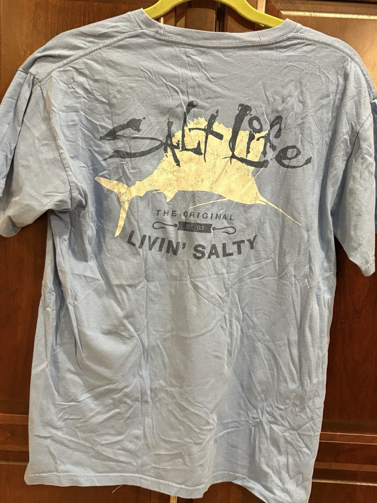 Salt Life Shirt Men’s Livin Salty Graphic Logo on Back Fishing Outdoor Size M