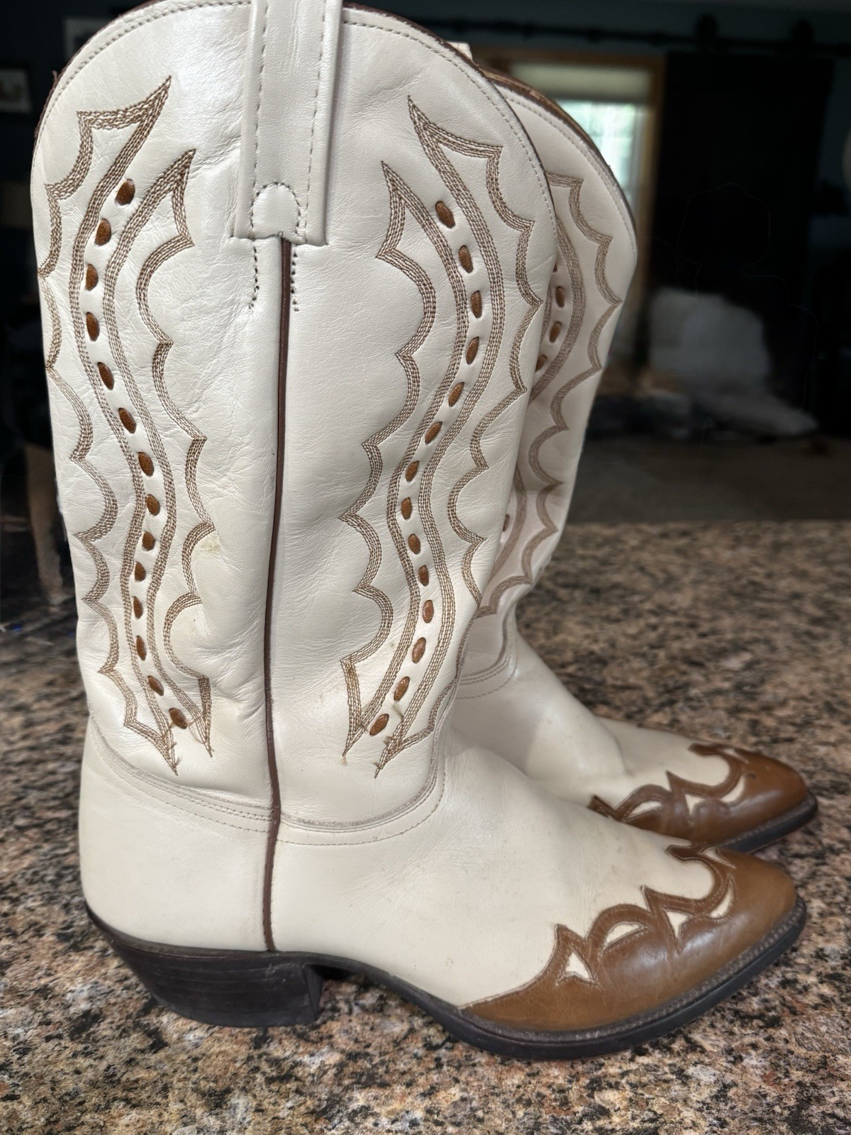 J Chisholm Vintage Men’s Cowboy Boots Brown Leather Size 11.5 Made In USA White