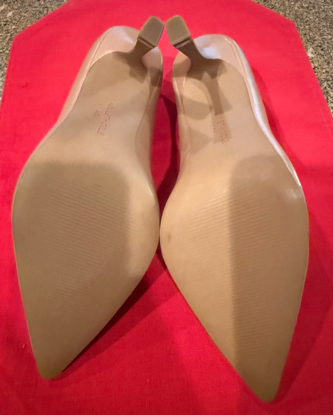 New Kenneth Cole Nude Pump with Crystal Toe Size 8.5
