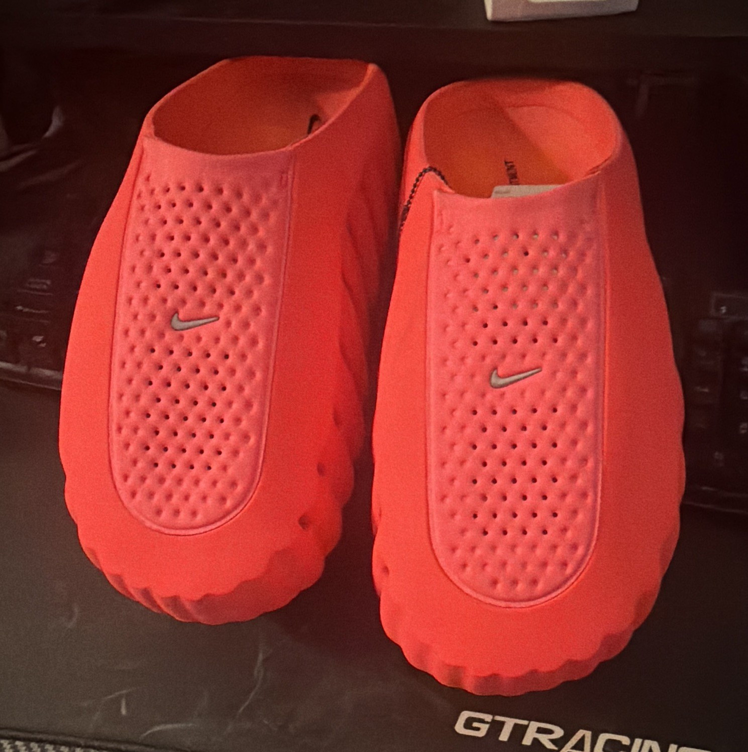 Nike Mind 001 Men’s Size 13 Red/Orange Slide Sandals Rubber Slip-On