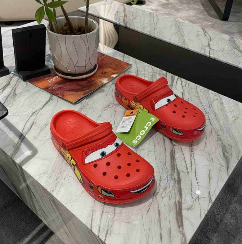 NEW Crocs Lightning McQueen Clog Adult Shoes Limited Classic No Lightup US