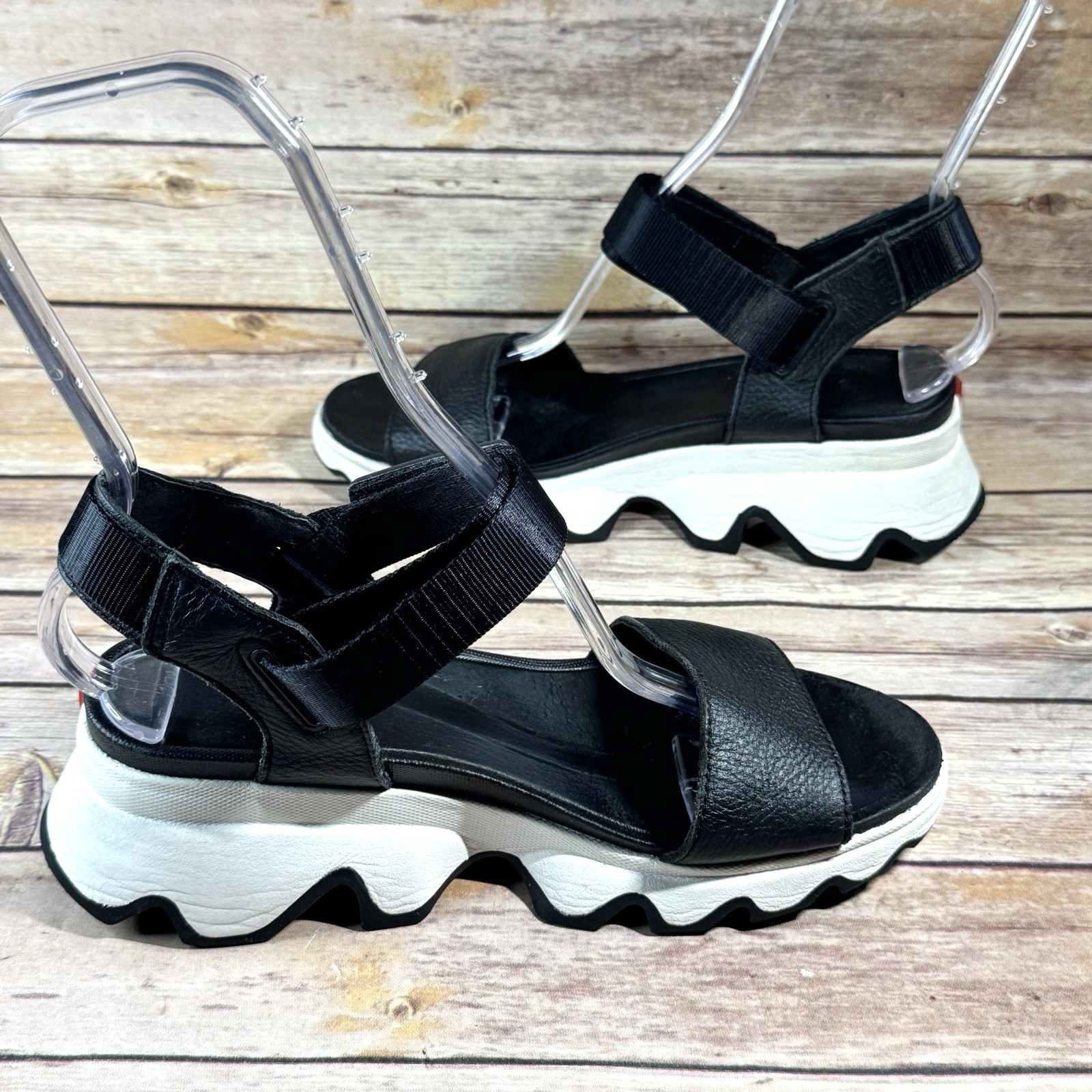 Sorel Womens Black White Red Kinetic Impact Slingback Platform Sandals Size 9