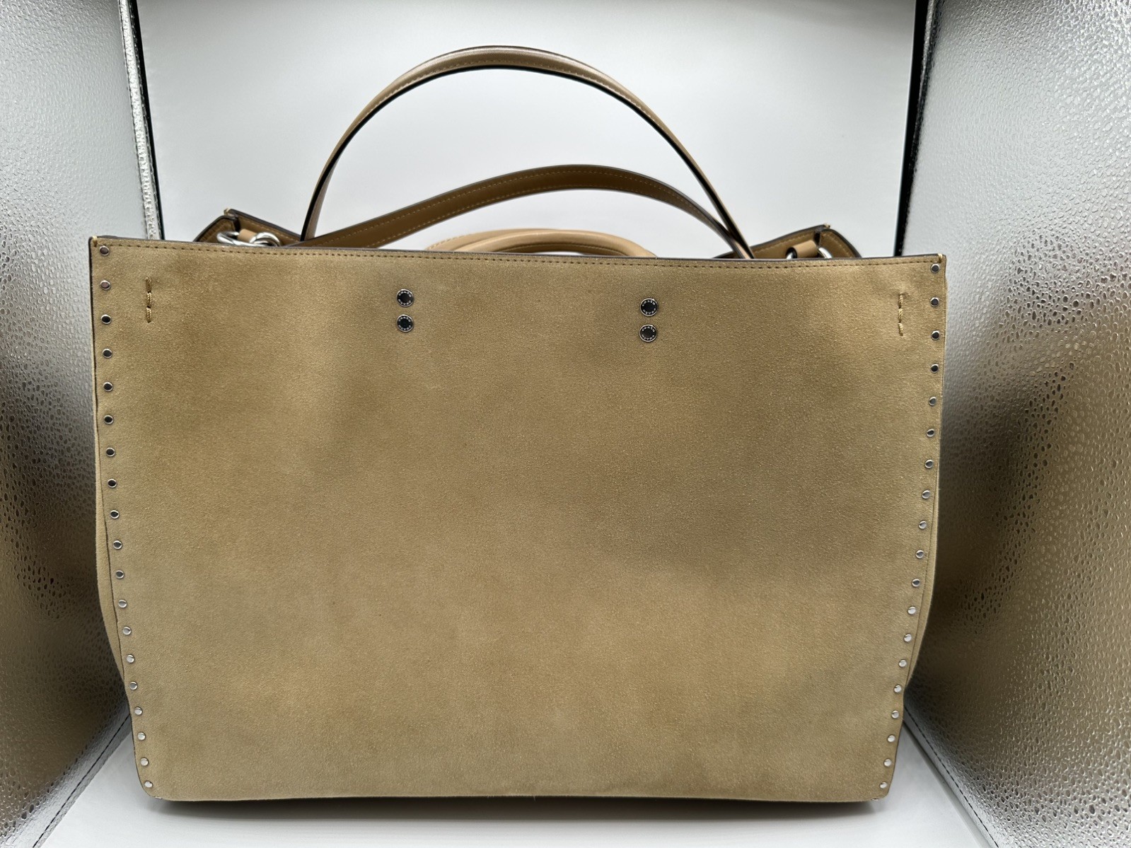 COACH Rogue 39 w/ Silver hardware & Peanut Suede CU750