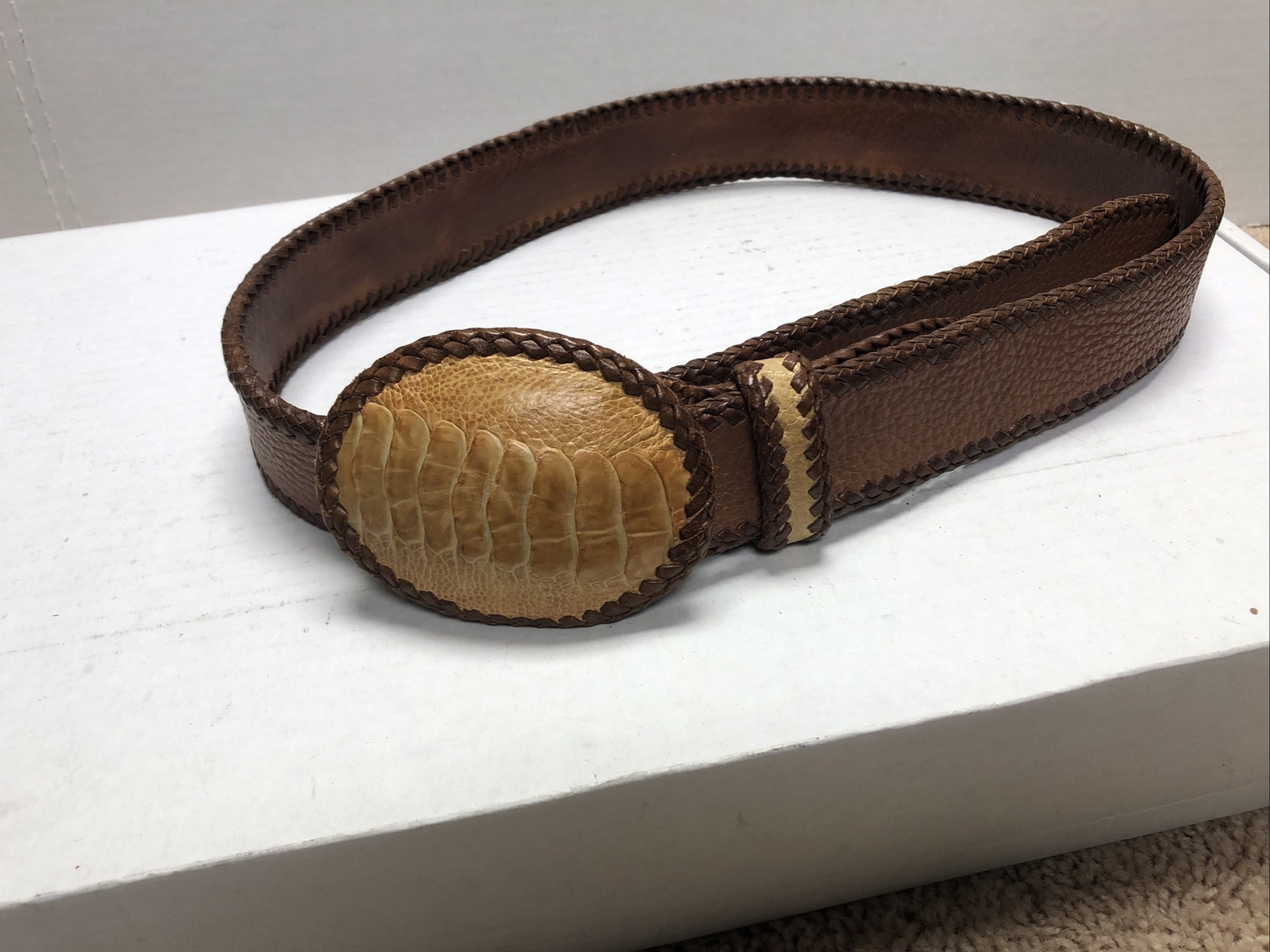 THE DIVINE TRIBE NYC OSTRICH BUCKLE WITH LEATHER BELT Size M 40 INCH
