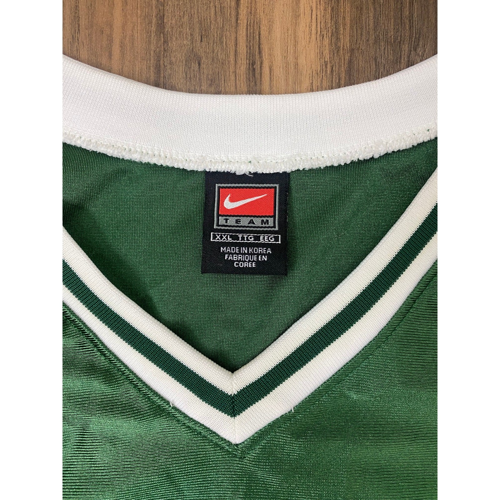 VTG 90s RETRO Men Nike “The City” silky stitched athletic basketball jersey XXL