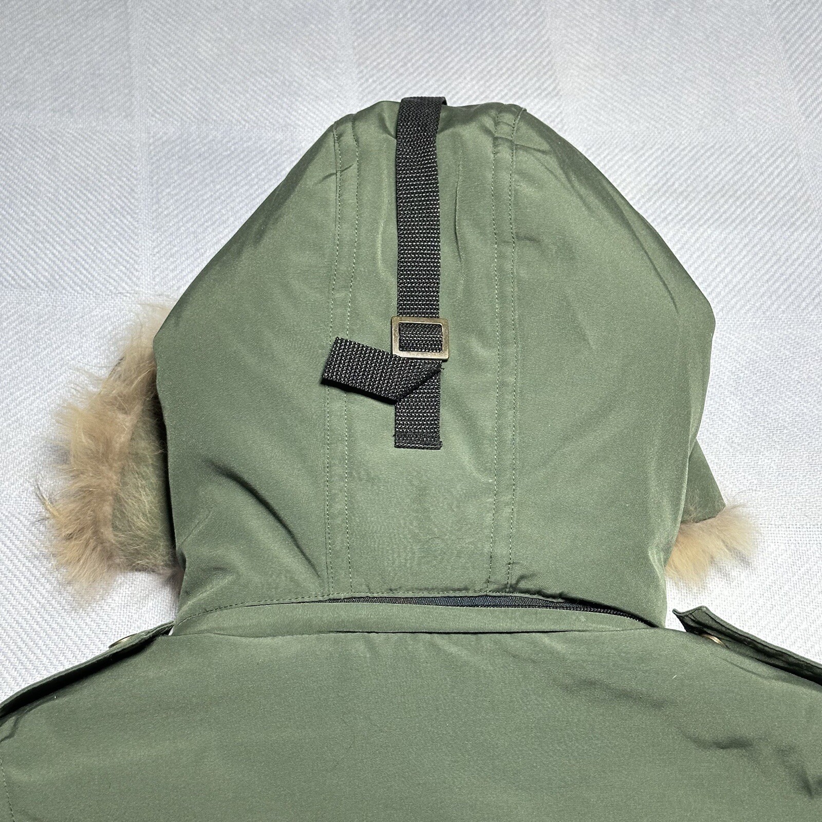 Pendleton North Shore Green Down Parka Jacket Coyote Fur Hood Women’s Size XS