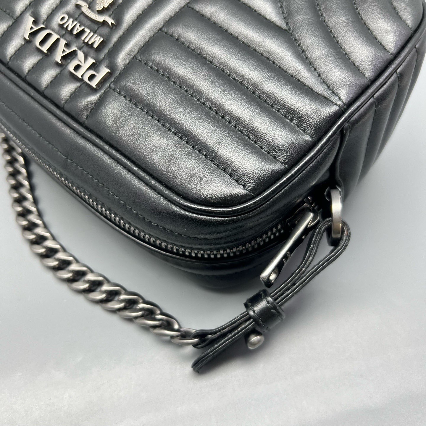 Prada Pre-Owned Authentic Camera Bag Black 21*16*8cm Free Tracked Shipping