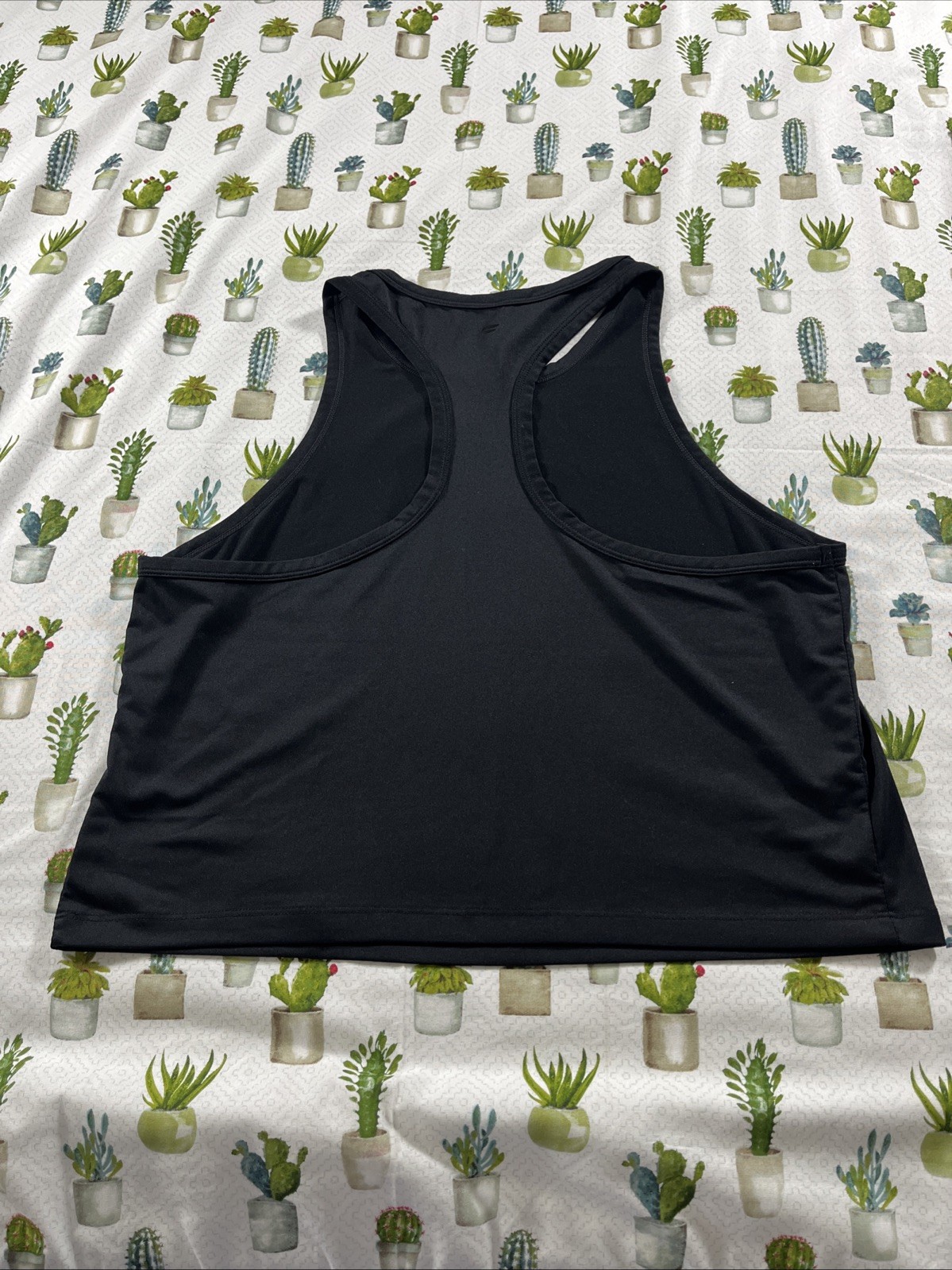 Fabletics Women’s Size Large Racerback Tank Tops Crop Lot Of 4