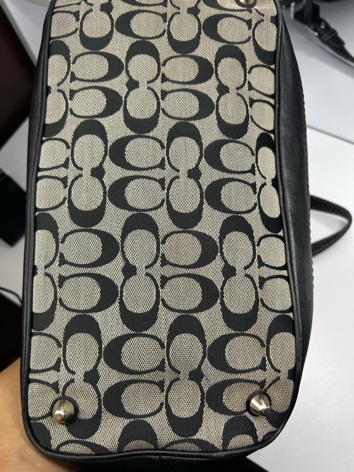 🖤 ​​​​Bolso Tote Coach Signature con Hebilla – Estilo Vintage Y2K 🖤