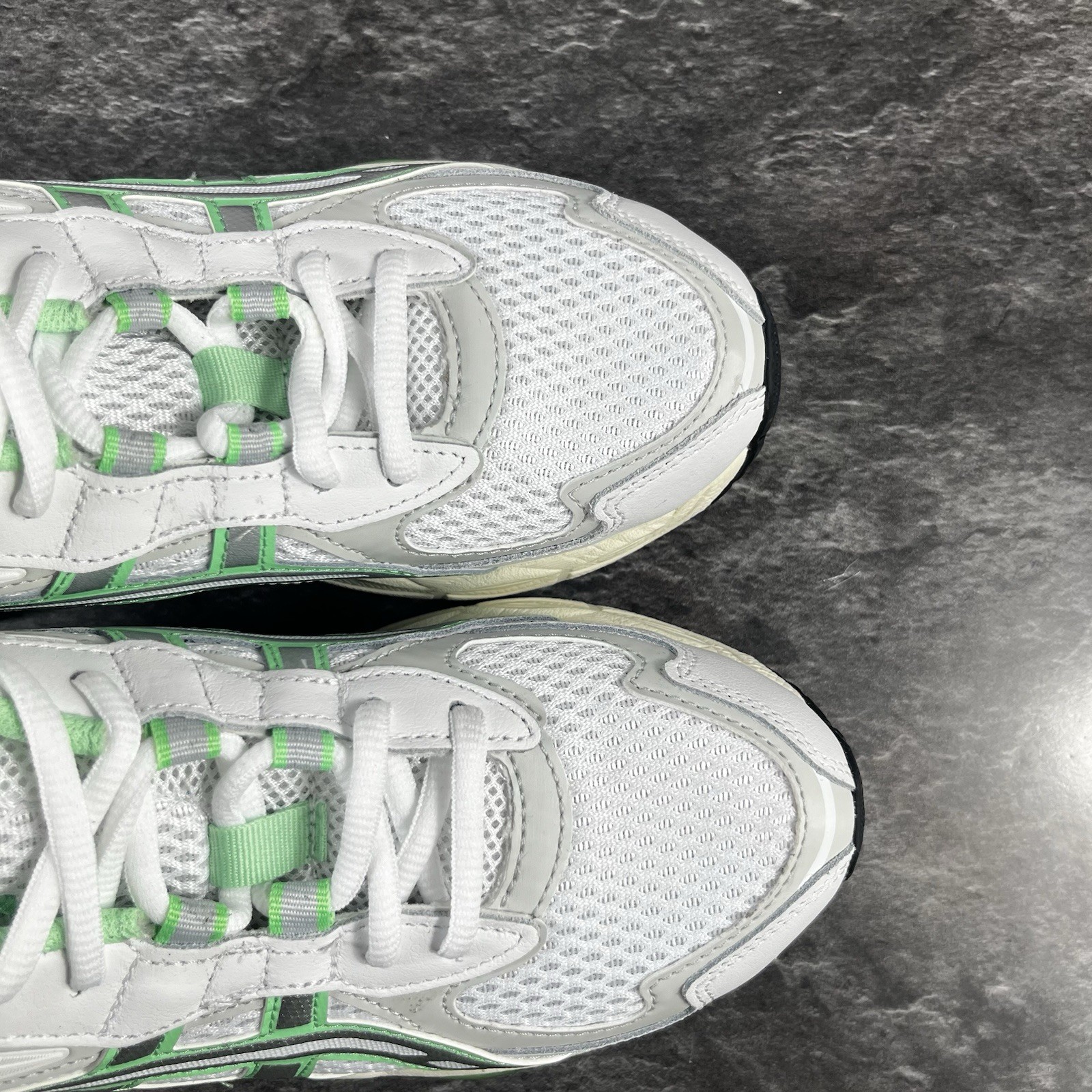 ASICS Gel-NYC 2055 “White Menthol”1203A542-105 Size 5.5M = 7 womens