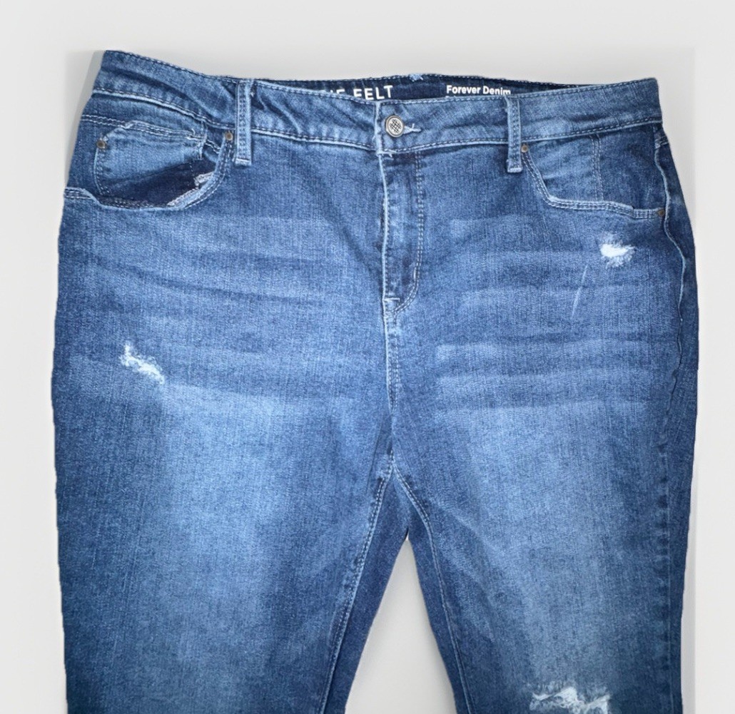 Laurie Felt Sz 14P Relaxed Straight Leg Blue Forever Denim Stretch Mid Rise