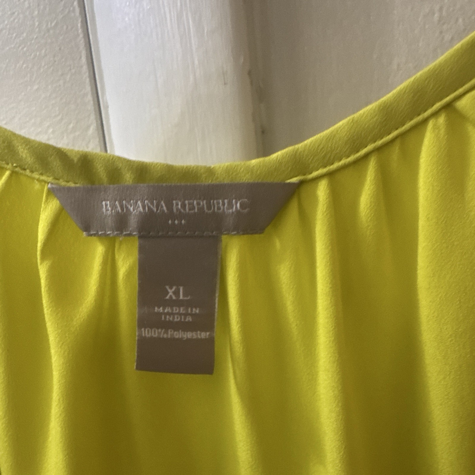 Banana Republic Women’s Yellow Solid Halter Neck Chiffon Keyhole Tank Top XL