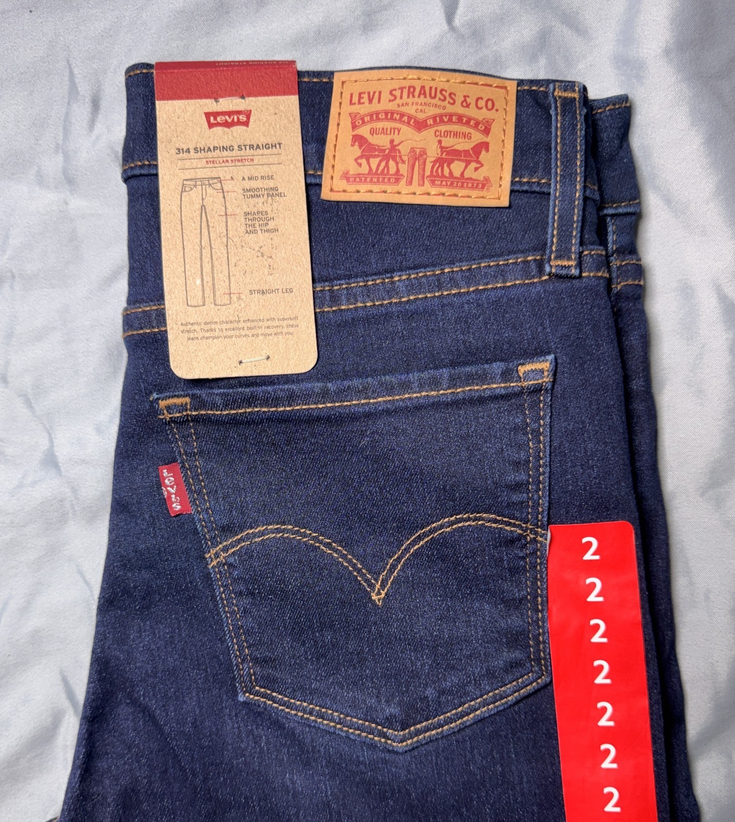 Levi’s 314 Shaping Straight Stretch Women’s Jeans 26×32 Mid Rise NWT