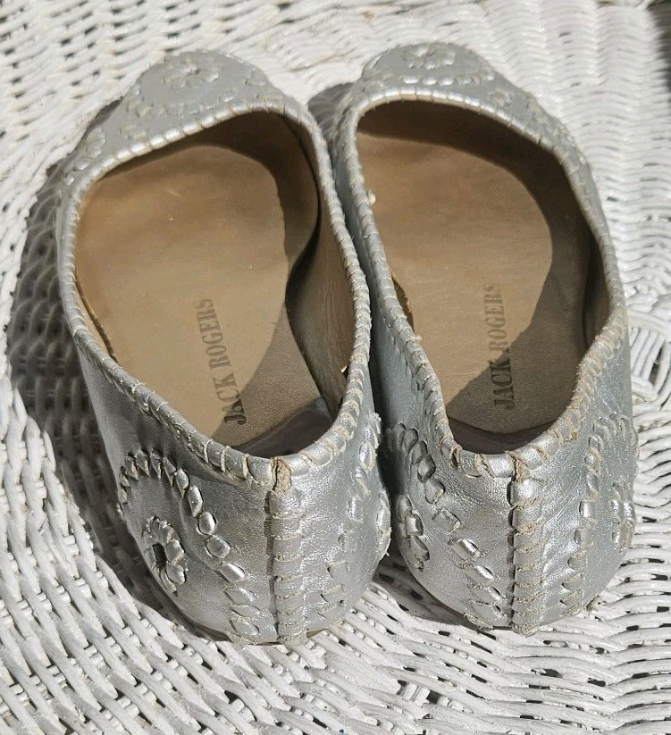 Jack Rogers All Leather Silver Vowen Flats Women’s Size 10