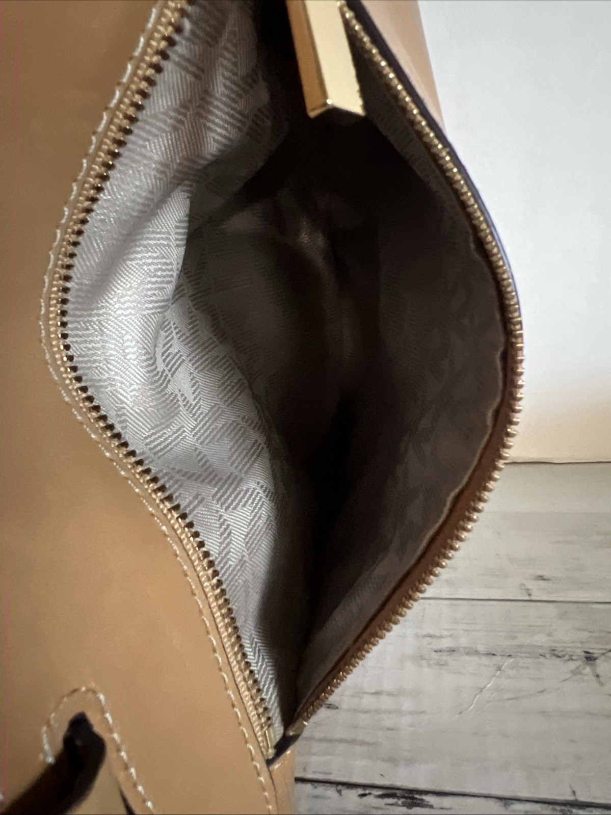 Michael Kors Tommy Suede Leather Vintage Messenger Bag Crossbody