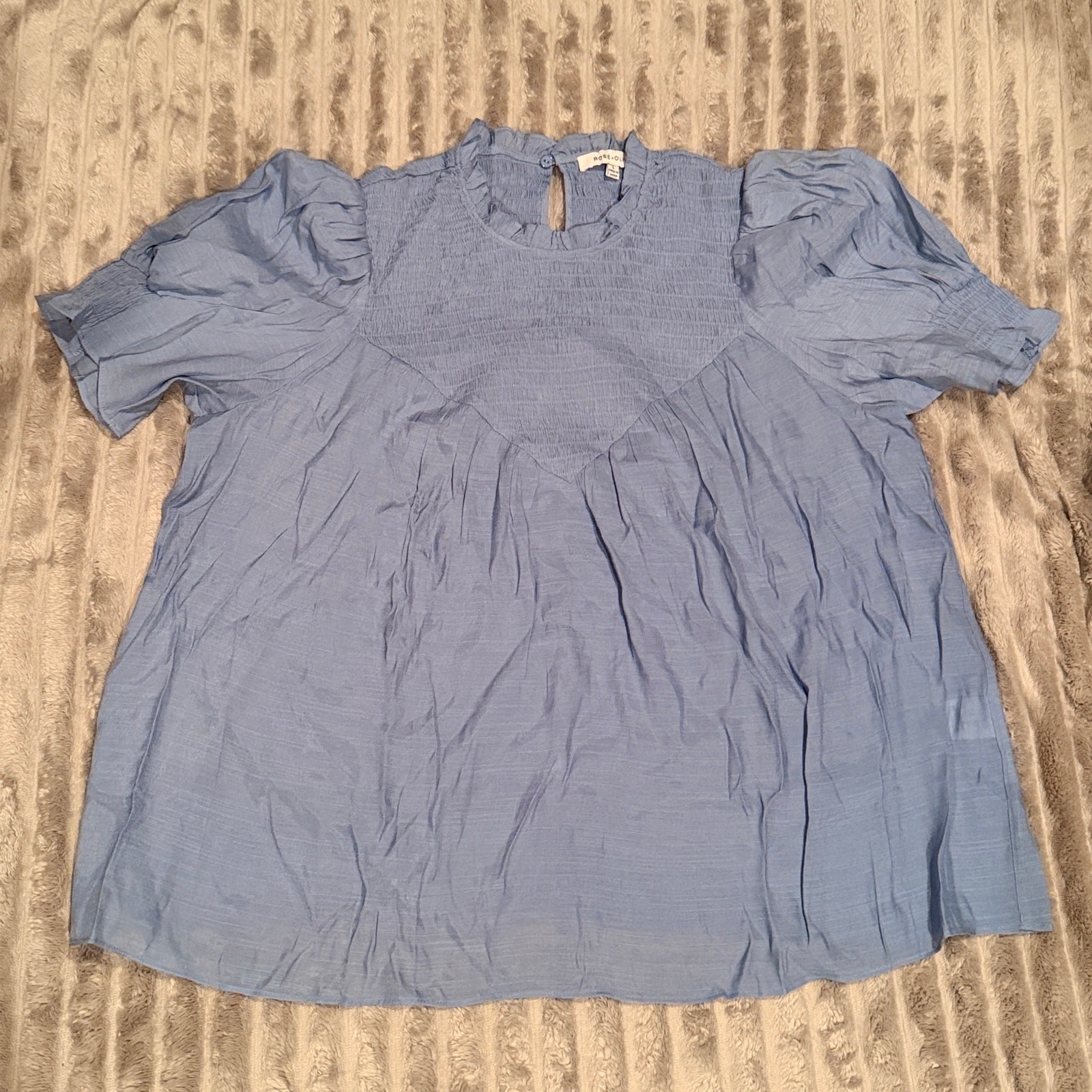 Rose + Olive Blue Smocked Puff Sleeve Blouse Women’s Size L Ruffle Neck Top