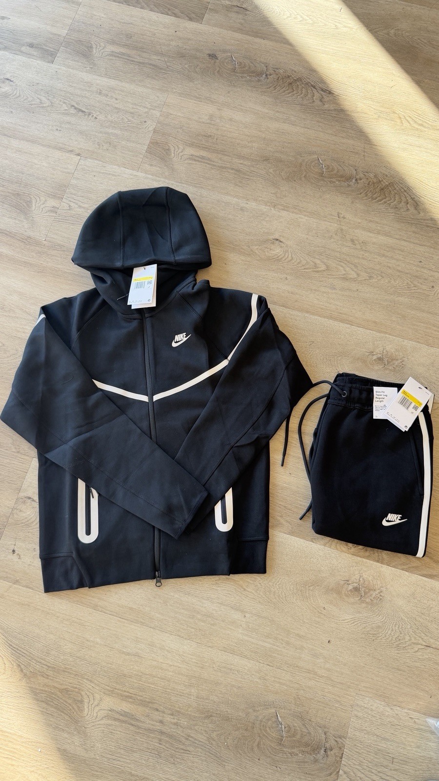 Men’s Nike Tech Fleece Tracksuit Black Reflective size M (RUN SIZE SMALL🚨)