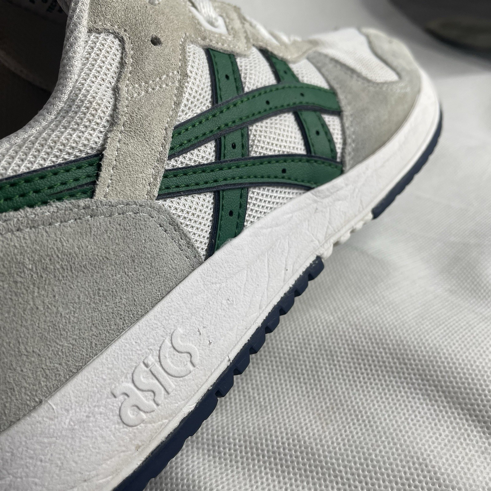 Asics Lyte Classic Casual Sneaker Shoes Mens Size US 7 White Green 1201A477-120