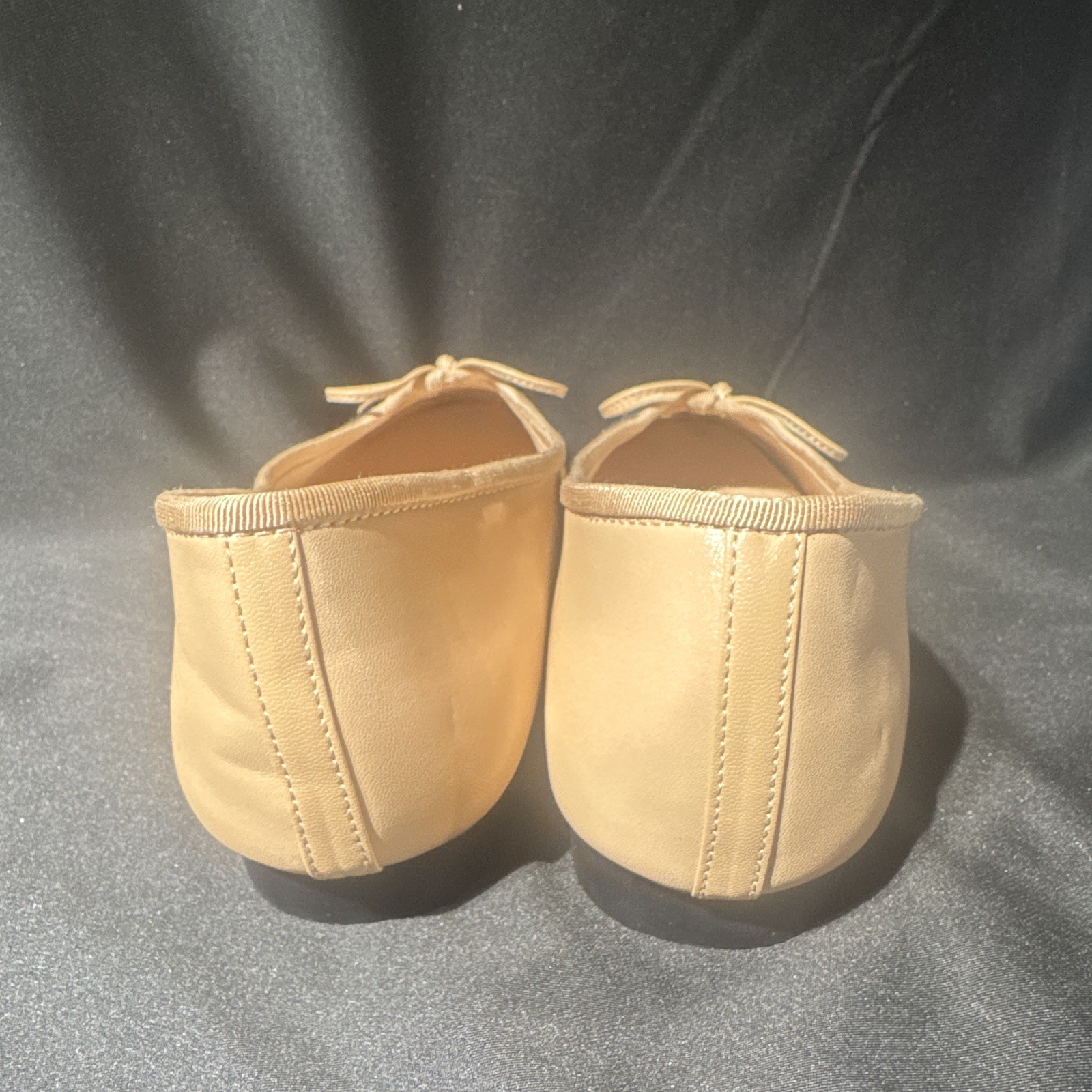 Women’s Two-Tone Colorblock Cap Toe Bow Ballet Flats Slip-On Beige/Black