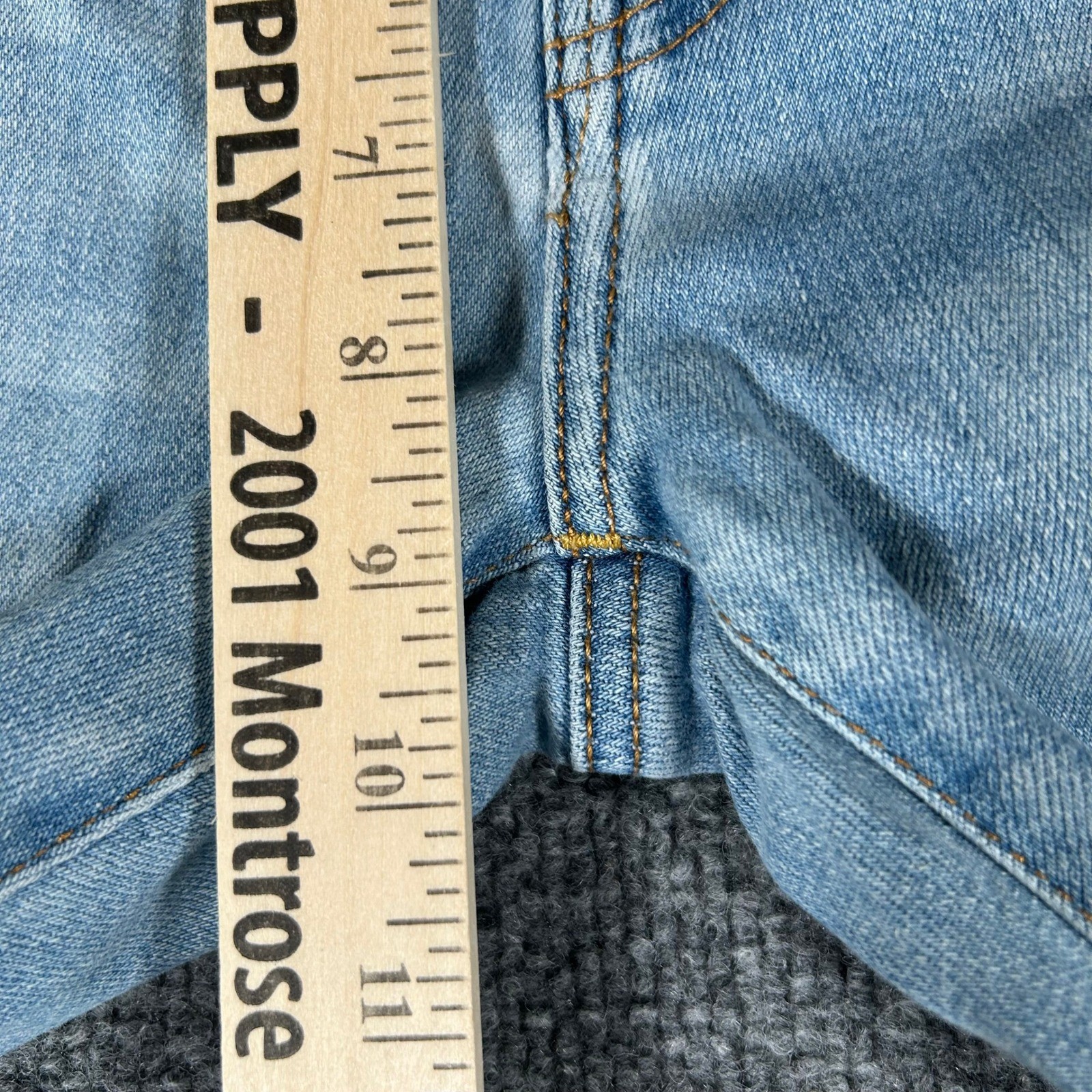 American Eagle Jeans Mens 28×32 Light Wash Slim Fit Stretch Denim Casual 10431