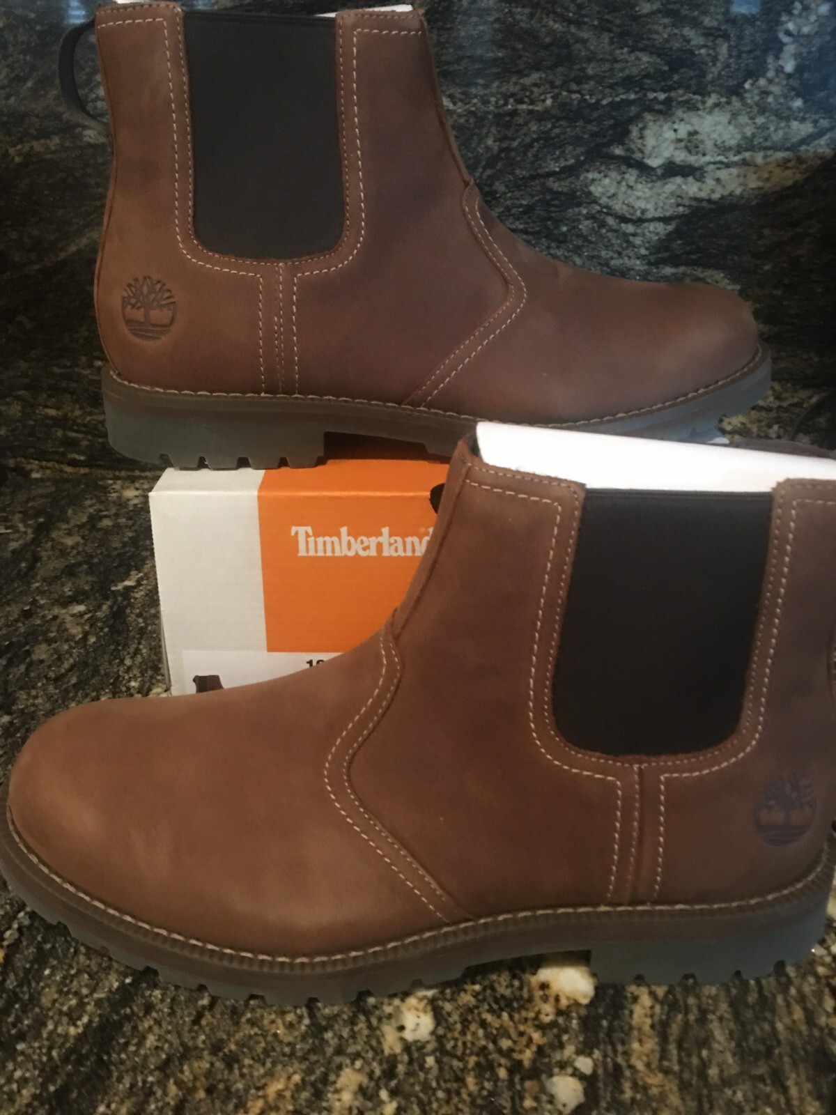NEW Mens Timberland Larchmont Mid Chelsea Brownie Boots, size 11 shoes