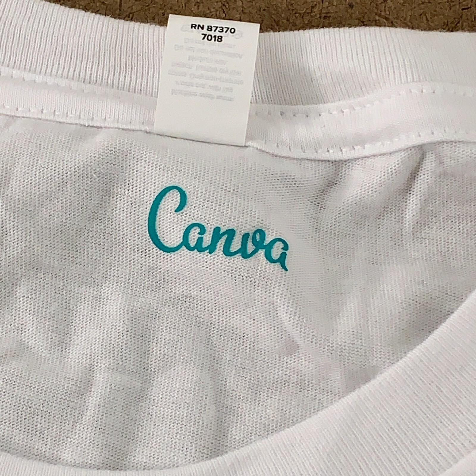 Canva Men’s Size Large White Zia Genetics Gods Gift on Earth Graphic T-Shirt New