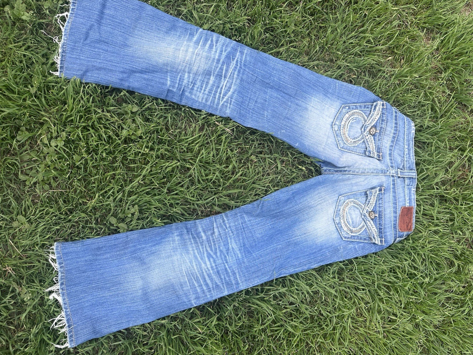 Ladies Big Star “LIV” Bootcut Jeans Size 27 Distressed Denim X 27 Inseam HOT!