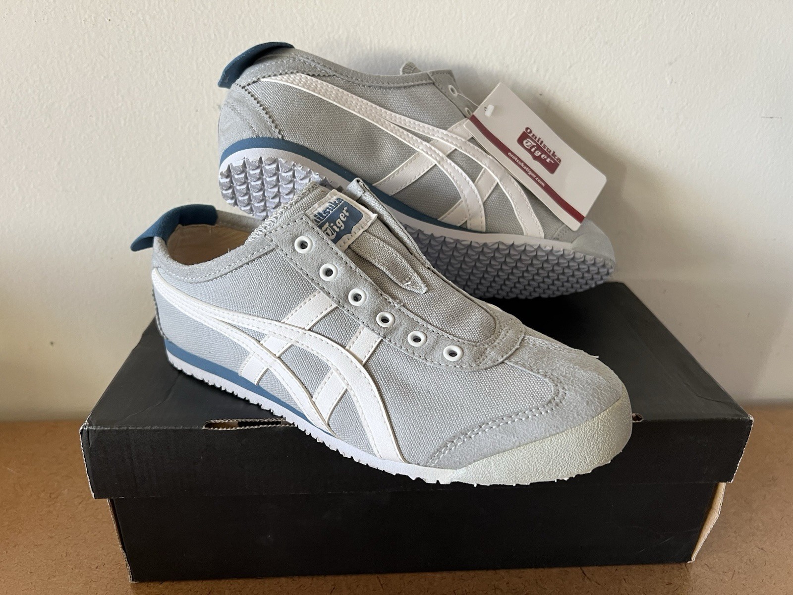 Onitsuka Tiger MEXICO 66 SLIP-ON Mid Grey/ White 1183A360 020 Sz 6.5 Women NWB