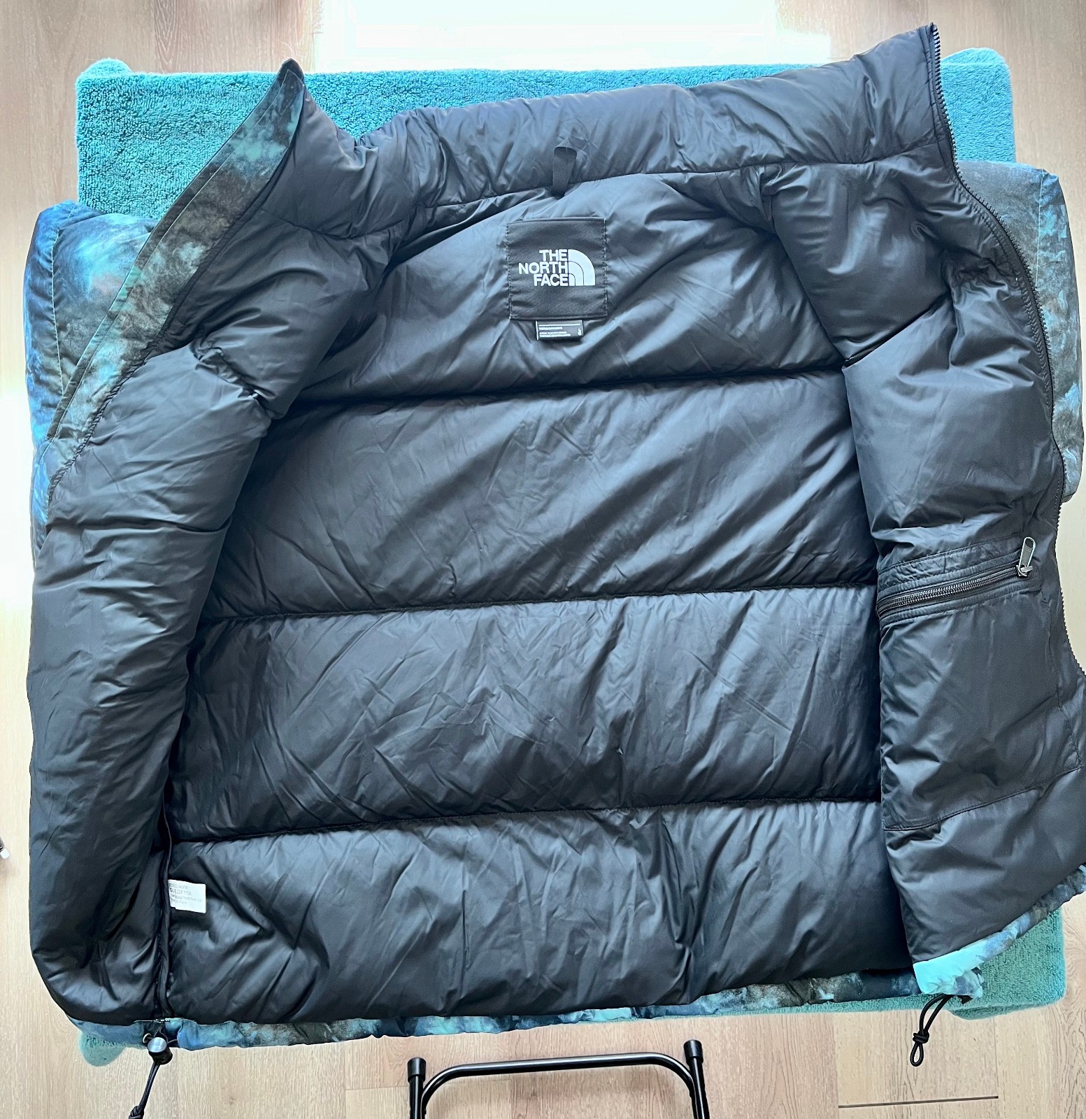 The North Face: Men’s 1996 Retro Nuptse Jacket – Wasabi Ice Dye [Large; Used]