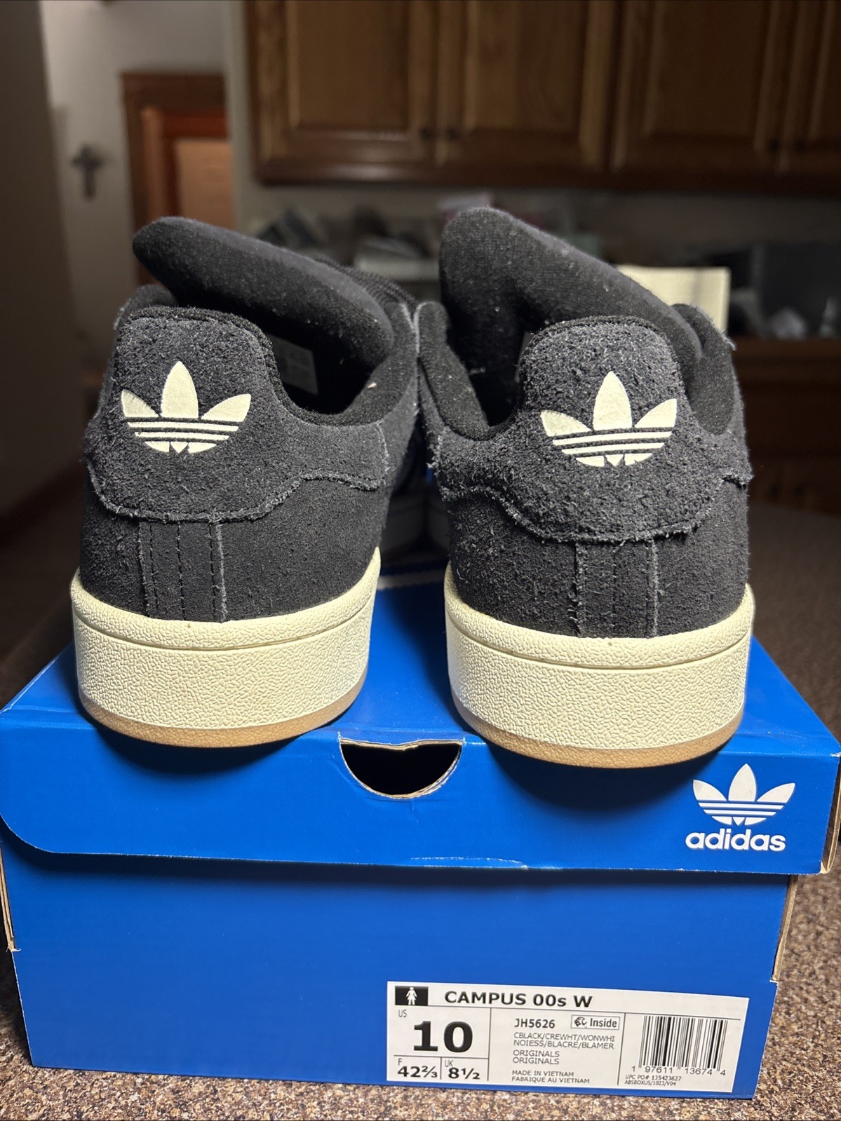 Size 10 – adidas Campus 00s Core Black Gum
