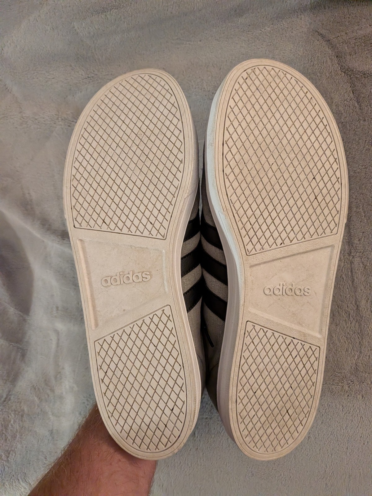 Adidas Men’s Size 13 Pace VS mid Light Gray/Black/White