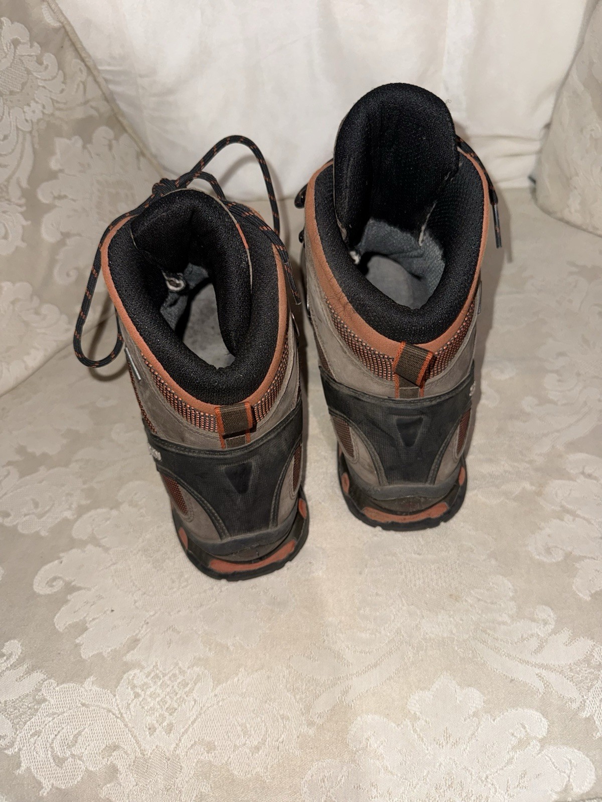 Salmon on Quest 4D GTX Waterproof Hiking Backpacking Boots Men’s US 11.5