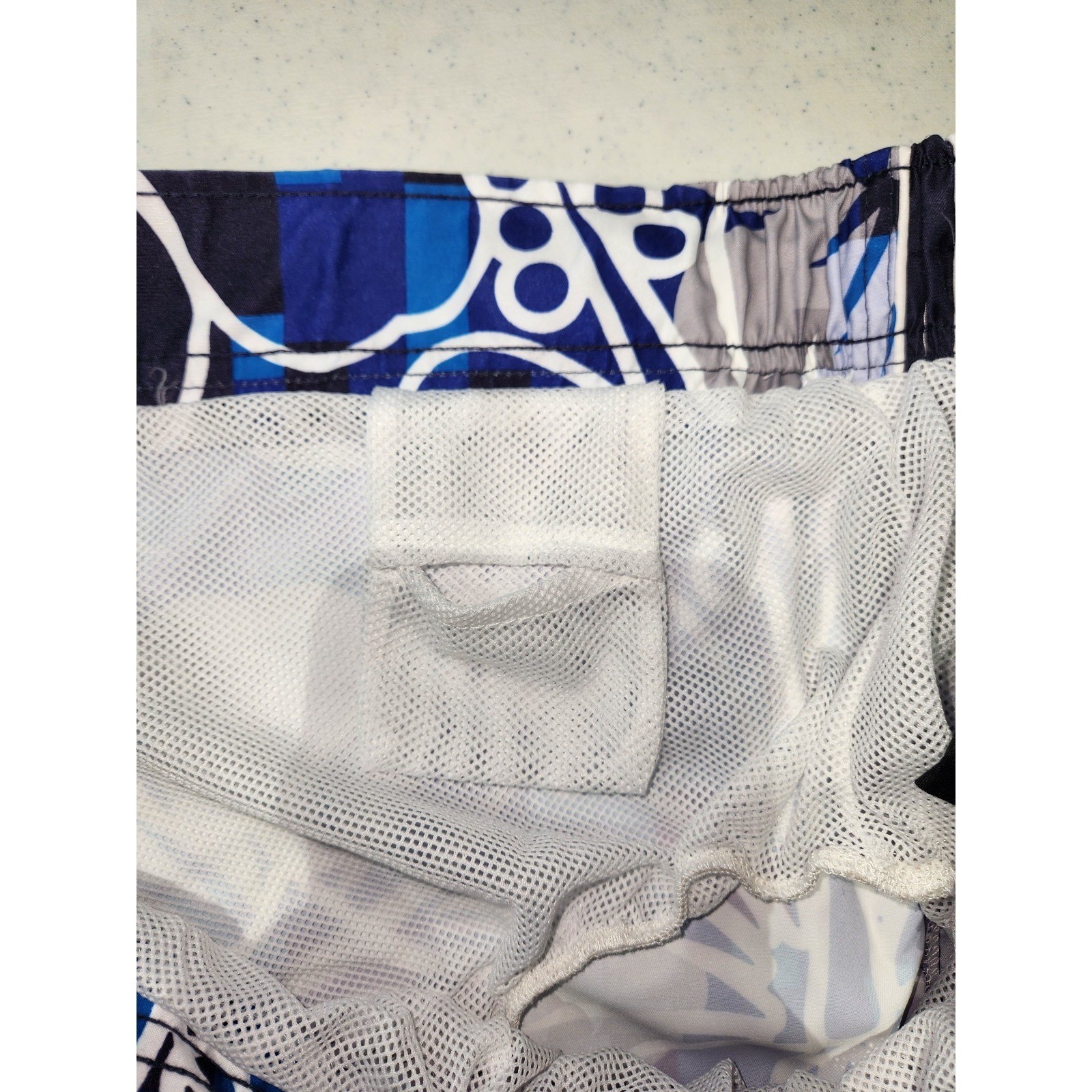 Men’s sz L Laguna Blue Tropical Patterned Swim Trunks Pockets