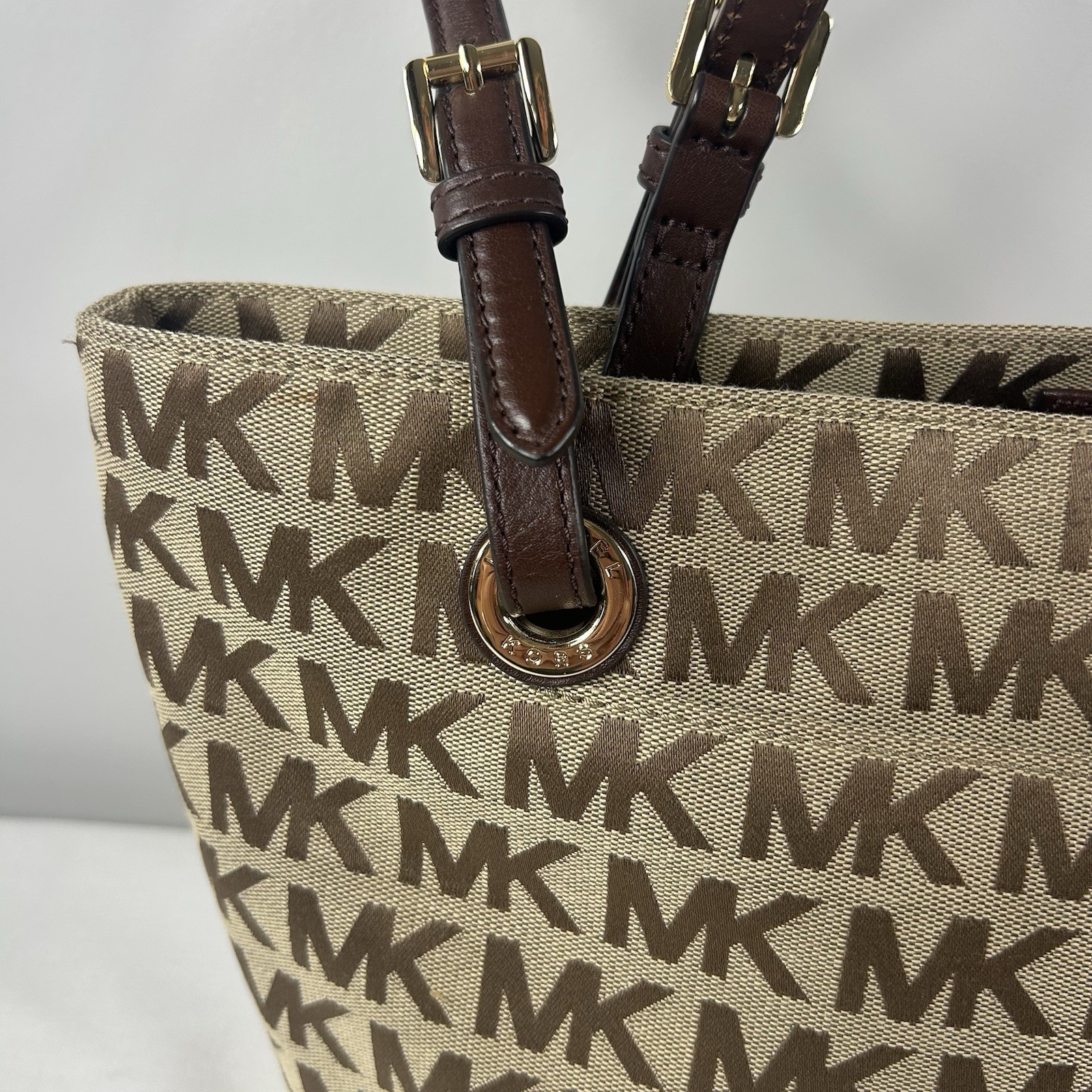 Michael Kors Jet Set Signature Jacquard Medium Tote Bag Tan 38T2XTTT2J EUC
